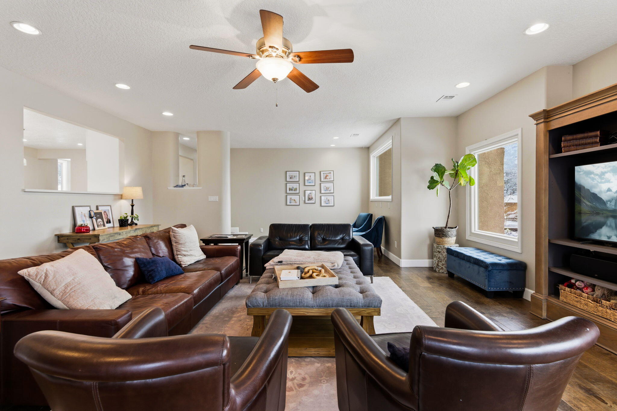 18 Tierra Monte Street NE