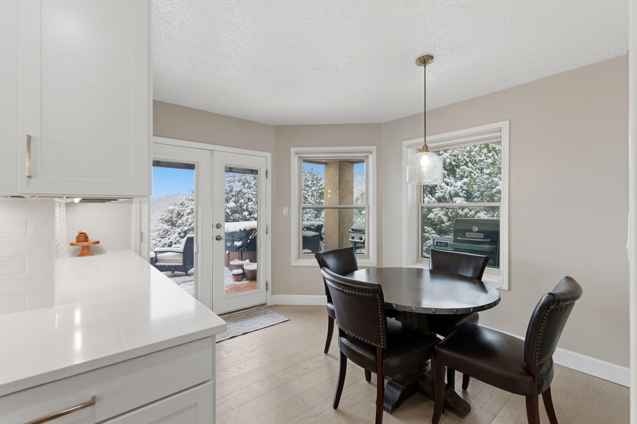 18 Tierra Monte Street NE