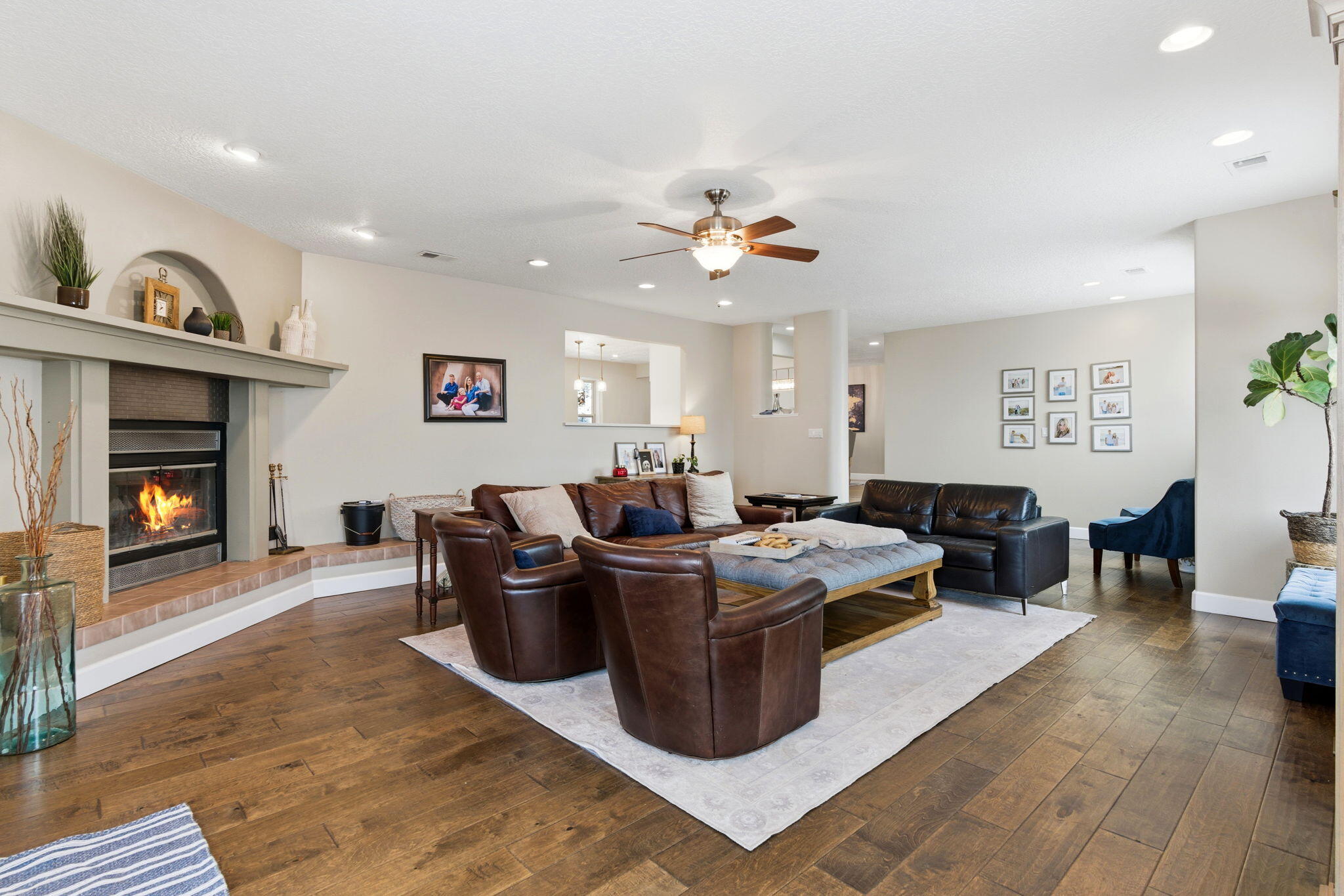 18 Tierra Monte Street NE