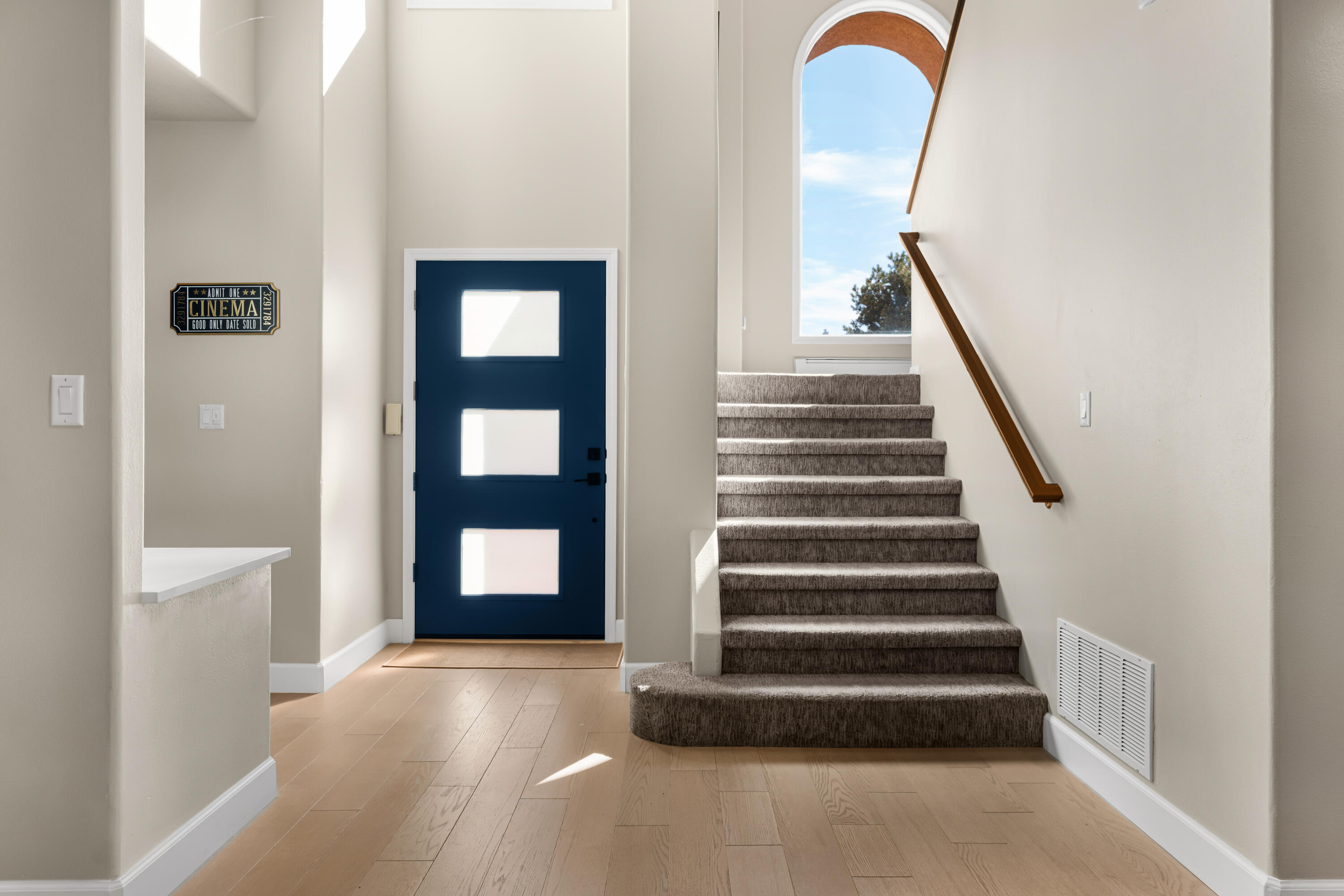 18 Tierra Monte Street NE