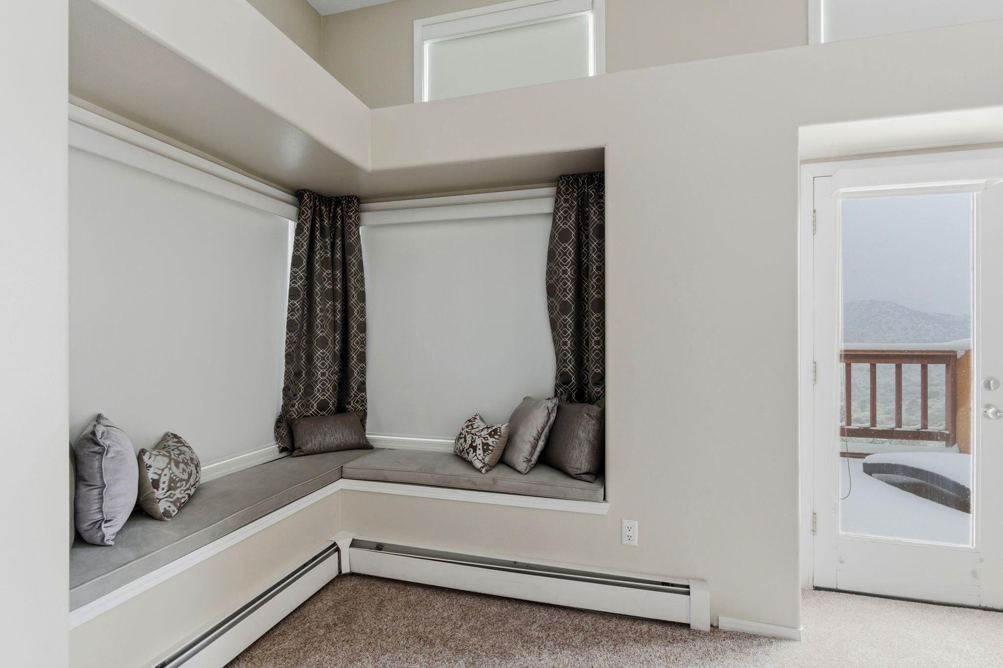 18 Tierra Monte Street NE