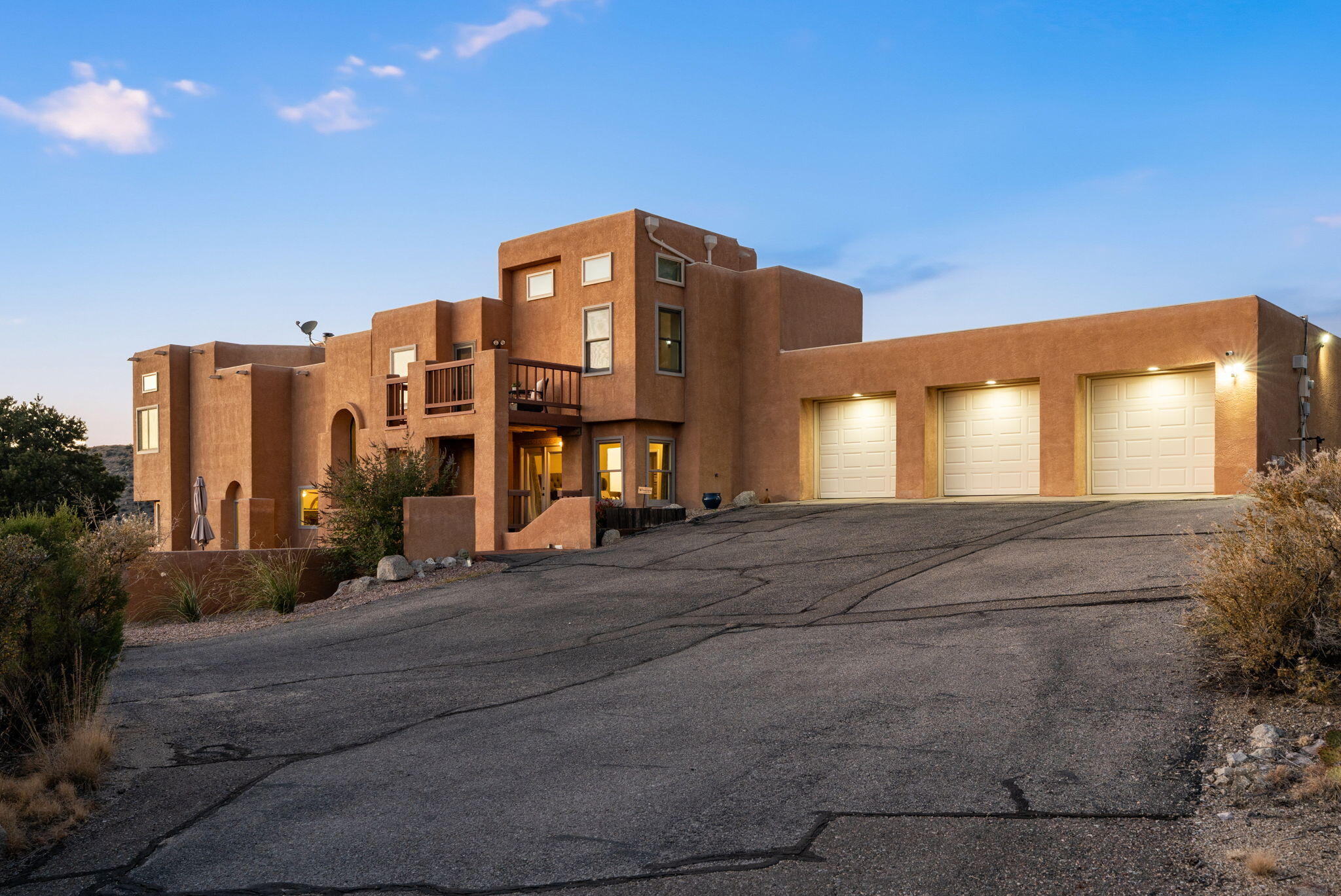 18 Tierra Monte Street NE