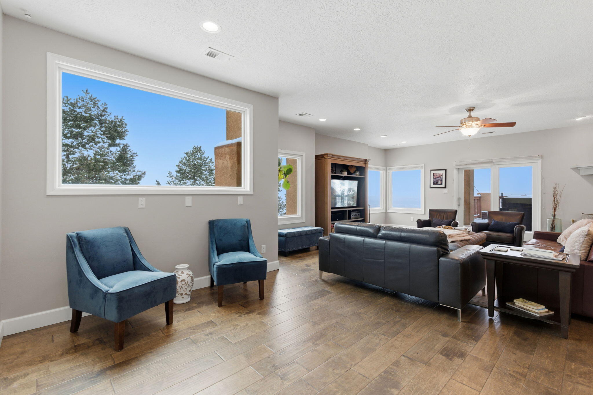 18 Tierra Monte Street NE