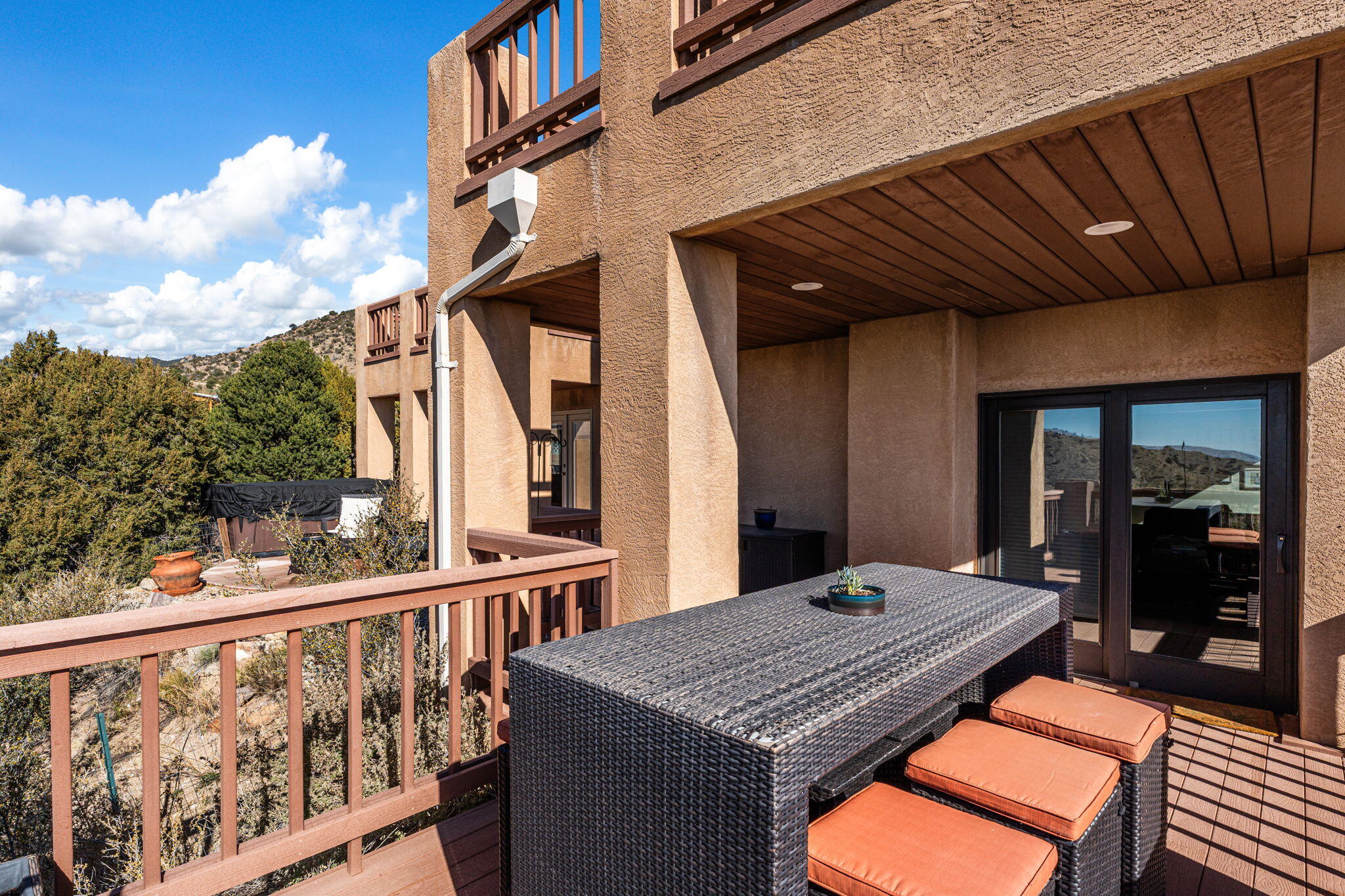 18 Tierra Monte Street NE