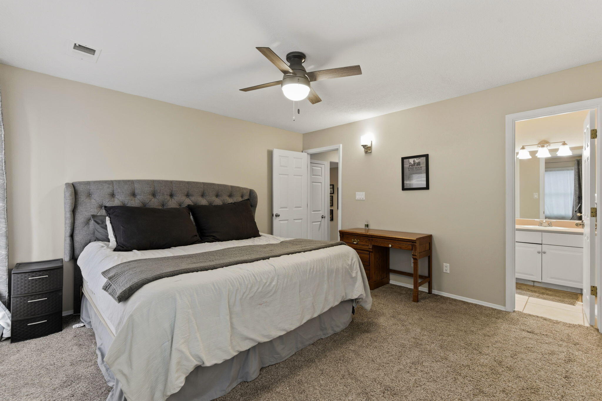 18 Tierra Monte Street NE