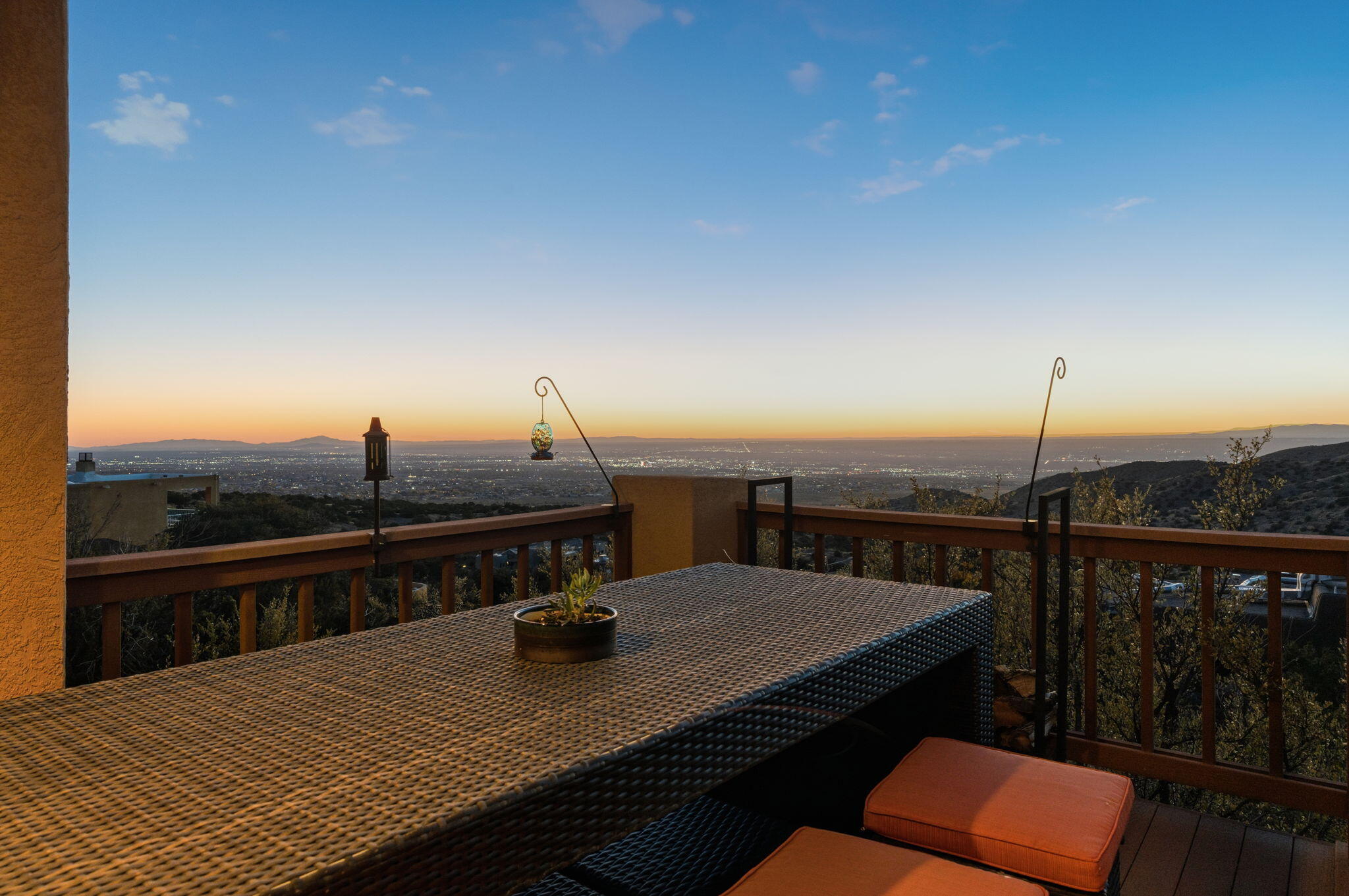 18 Tierra Monte Street NE