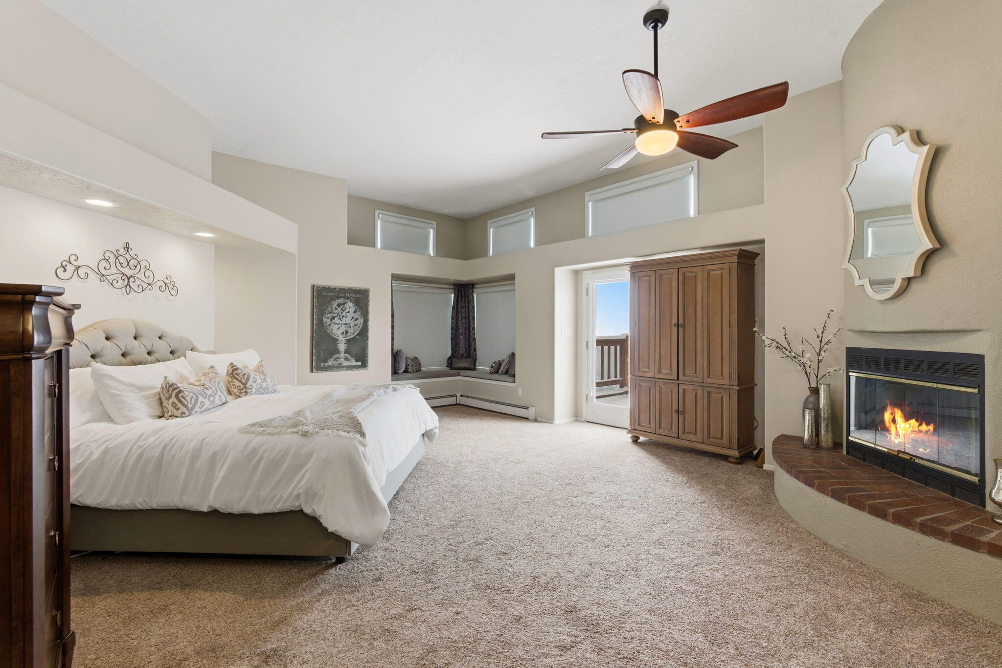 18 Tierra Monte Street NE