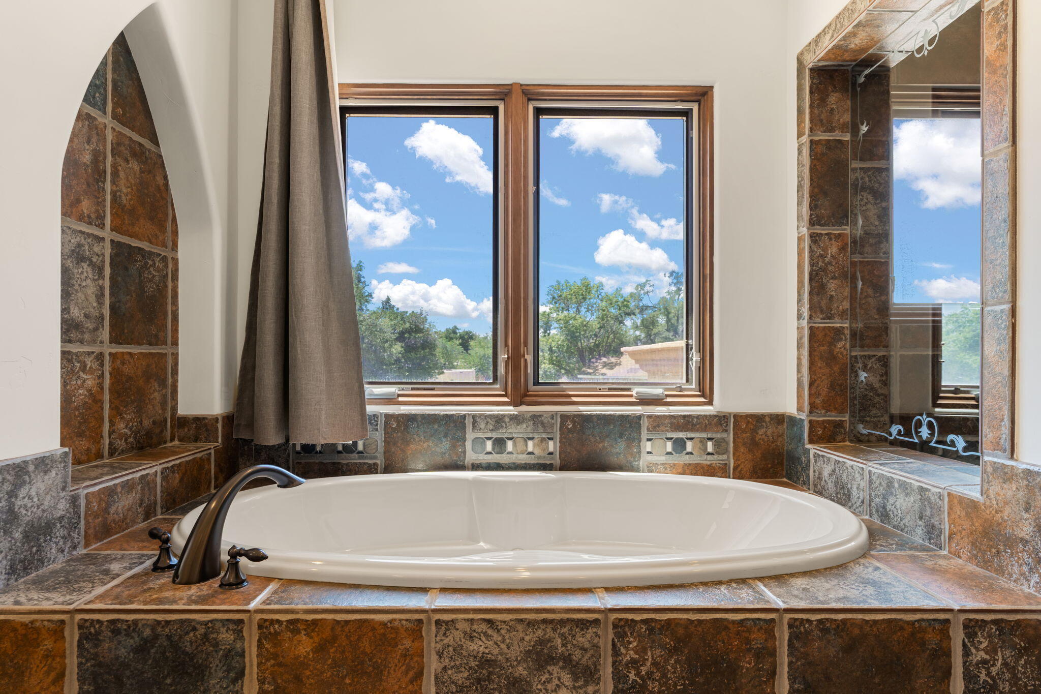 746 Chamisal Road NW