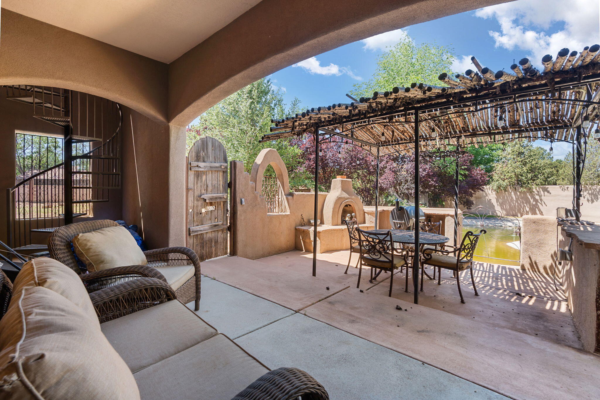 746 Chamisal Road NW