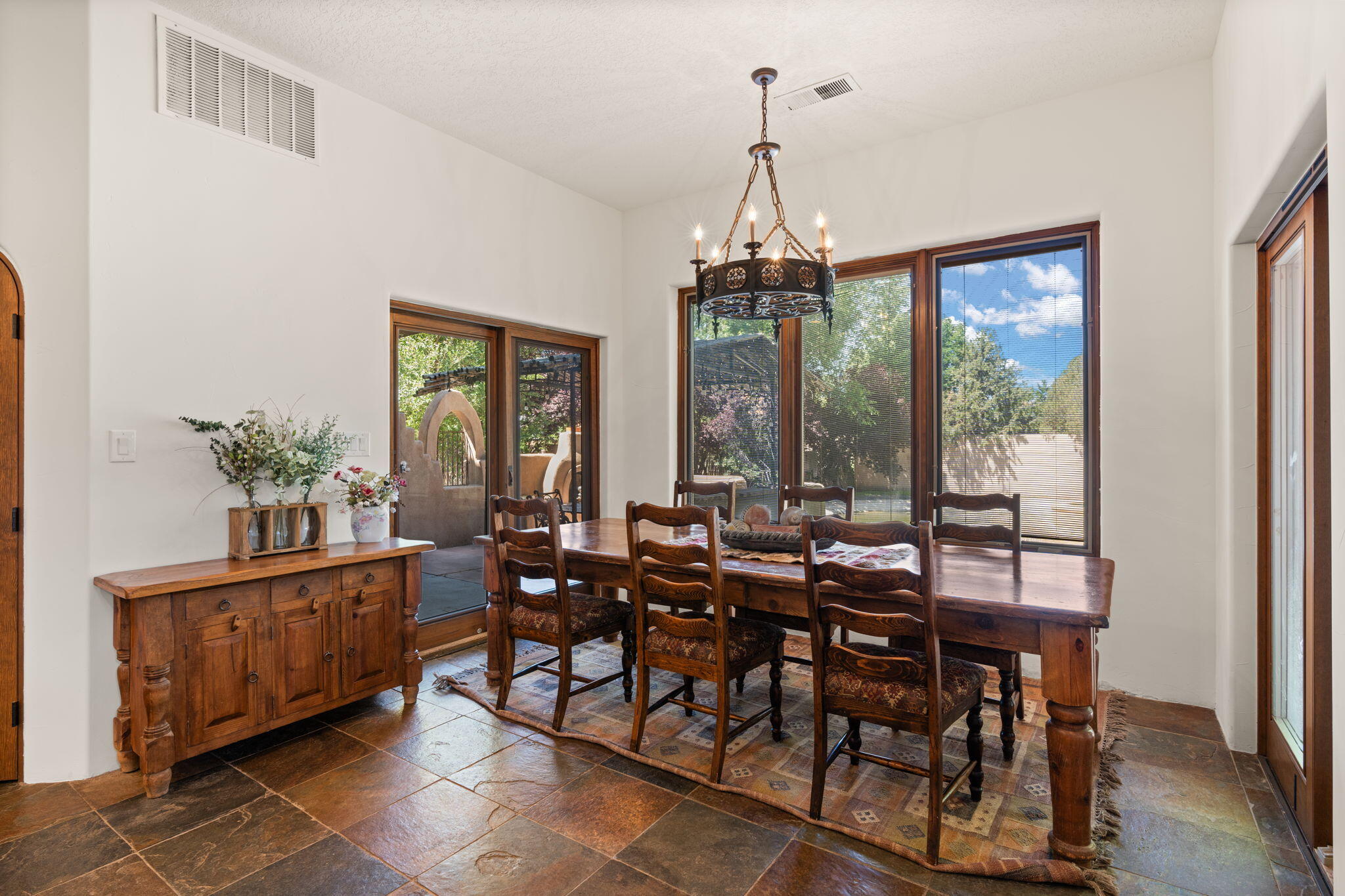 746 Chamisal Road NW