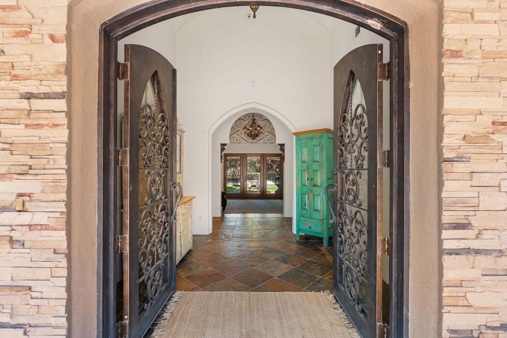 746 Chamisal Road NW