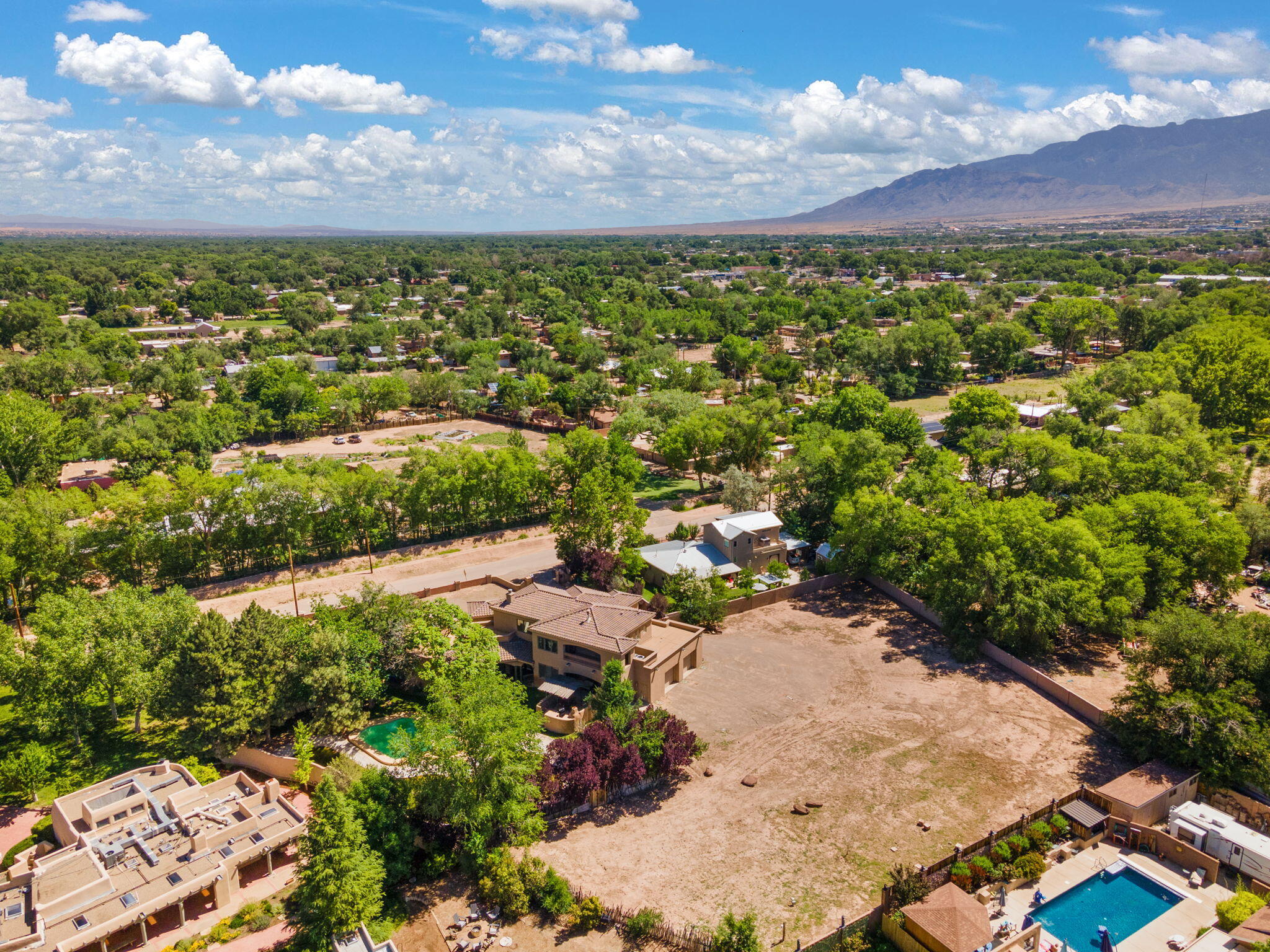 746 Chamisal Road NW