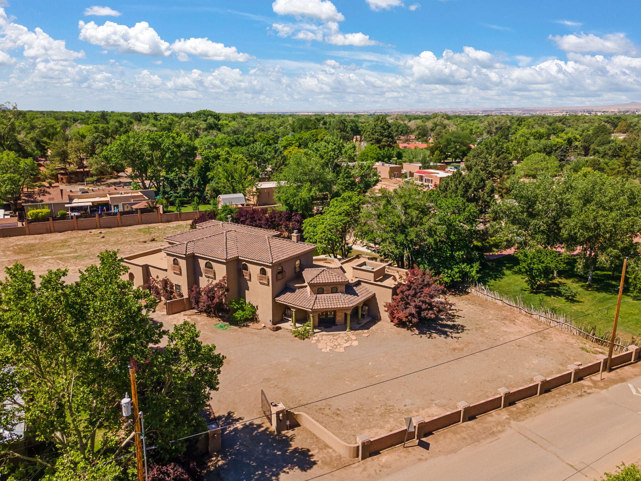 746 Chamisal Road NW