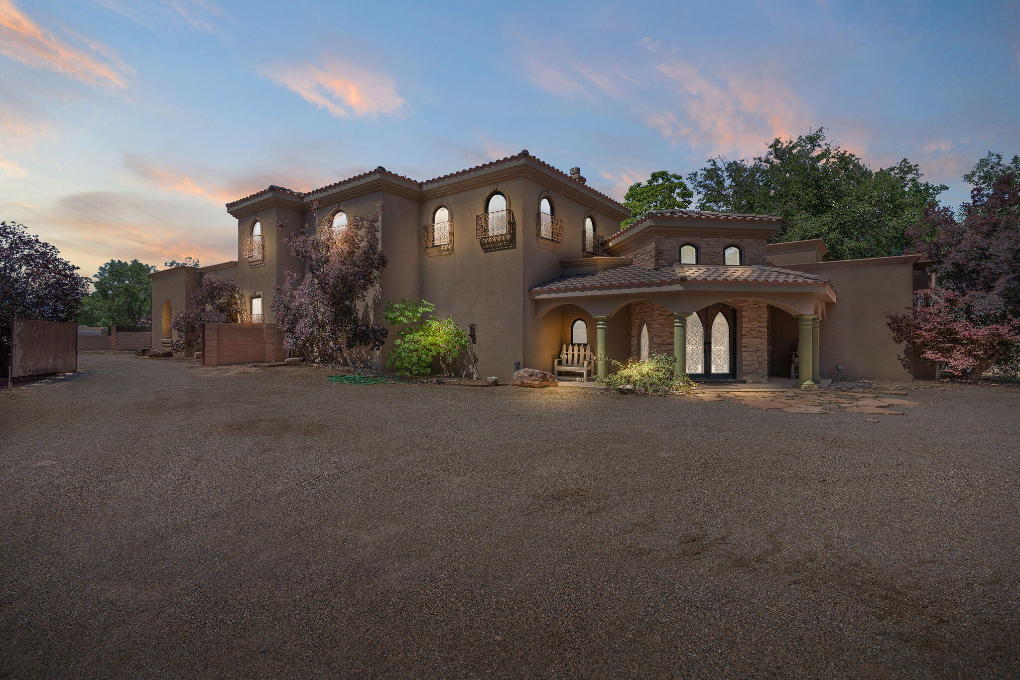 746 Chamisal Road NW