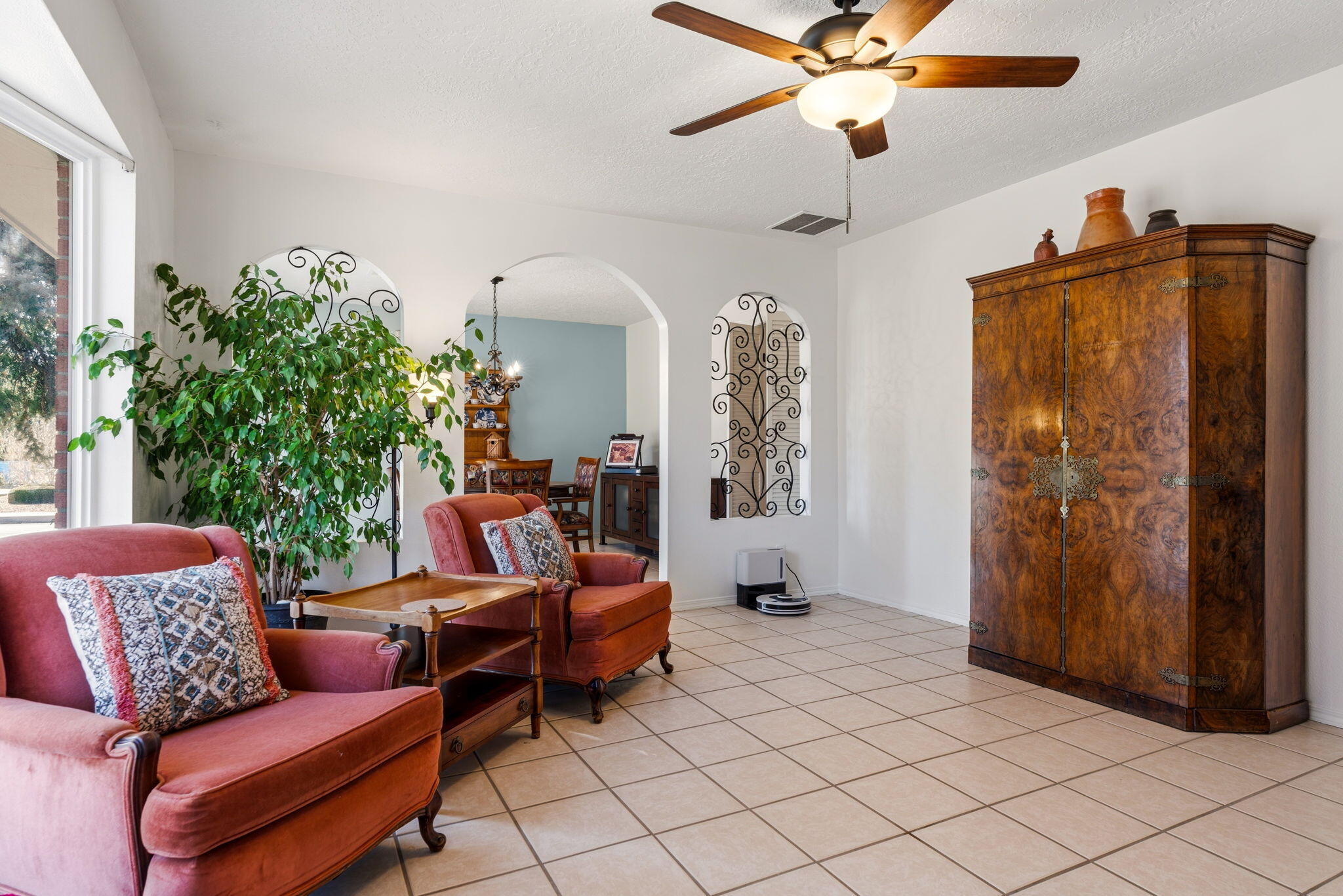 7601 Vista Del Arroyo Avenue NE