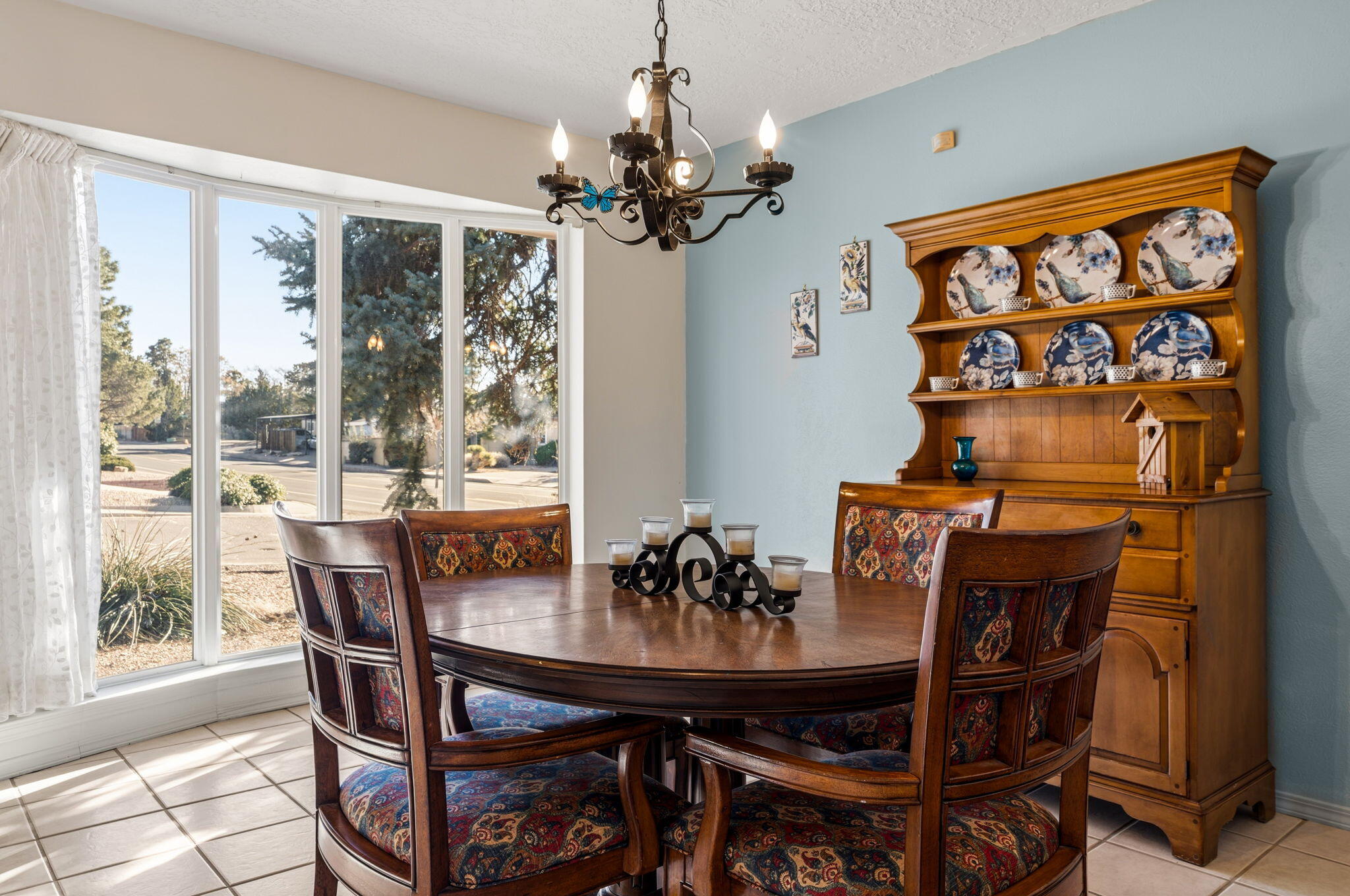 7601 Vista Del Arroyo Avenue NE