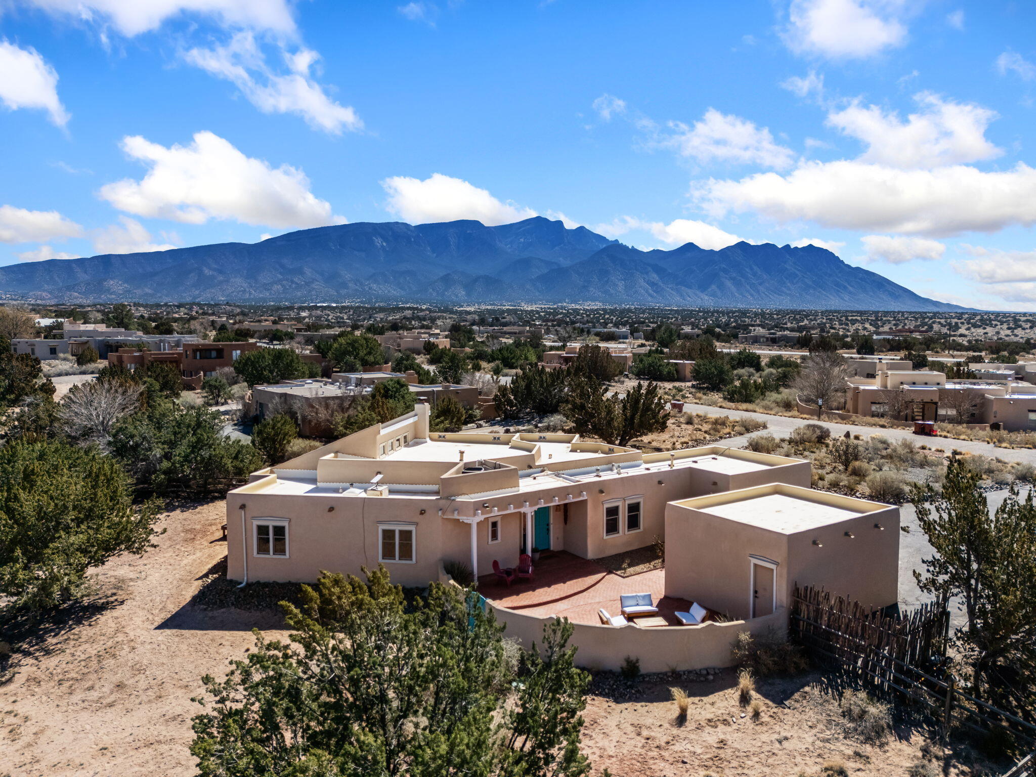 19 Roadrunner Trail