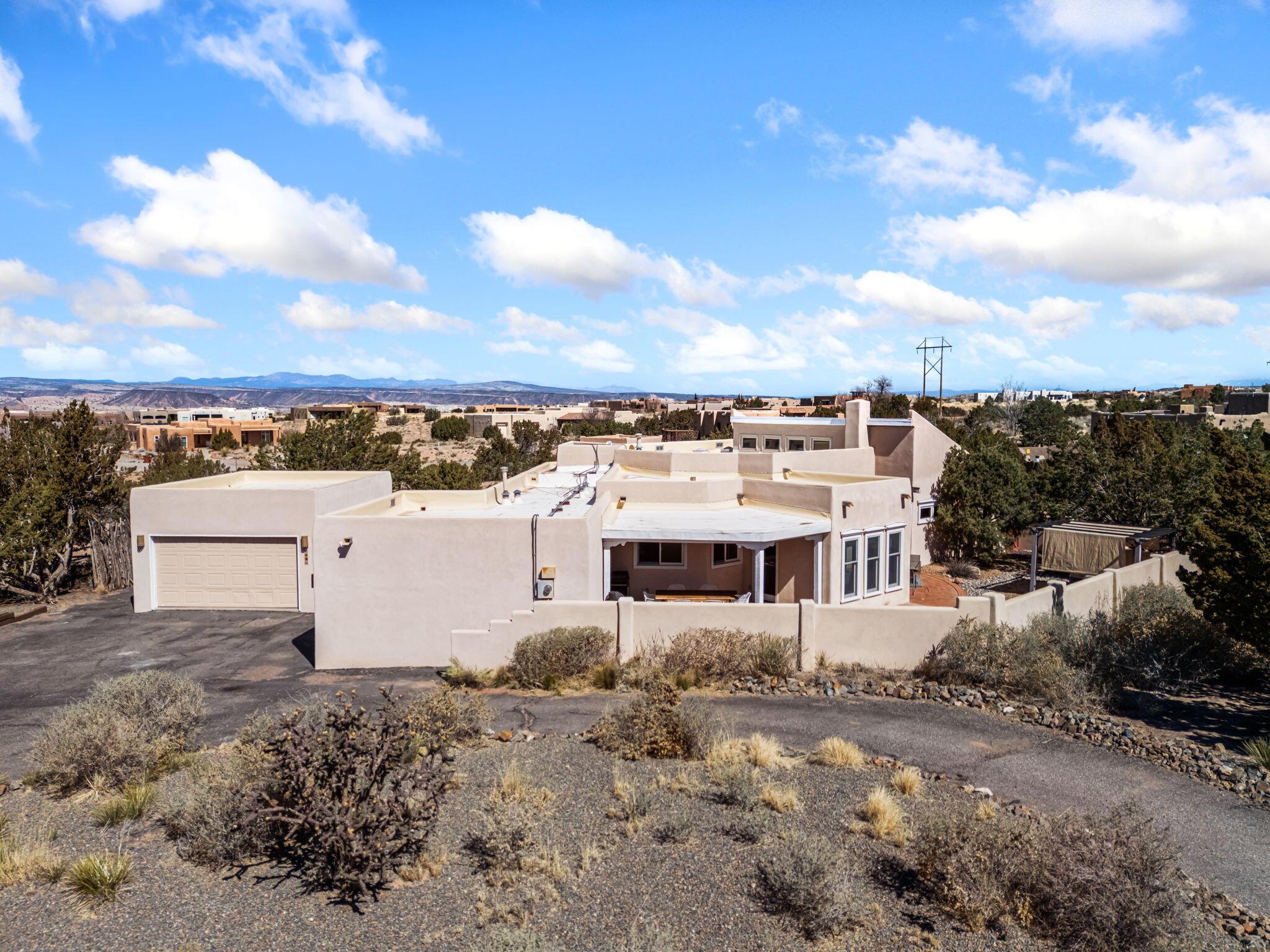 19 Roadrunner Trail
