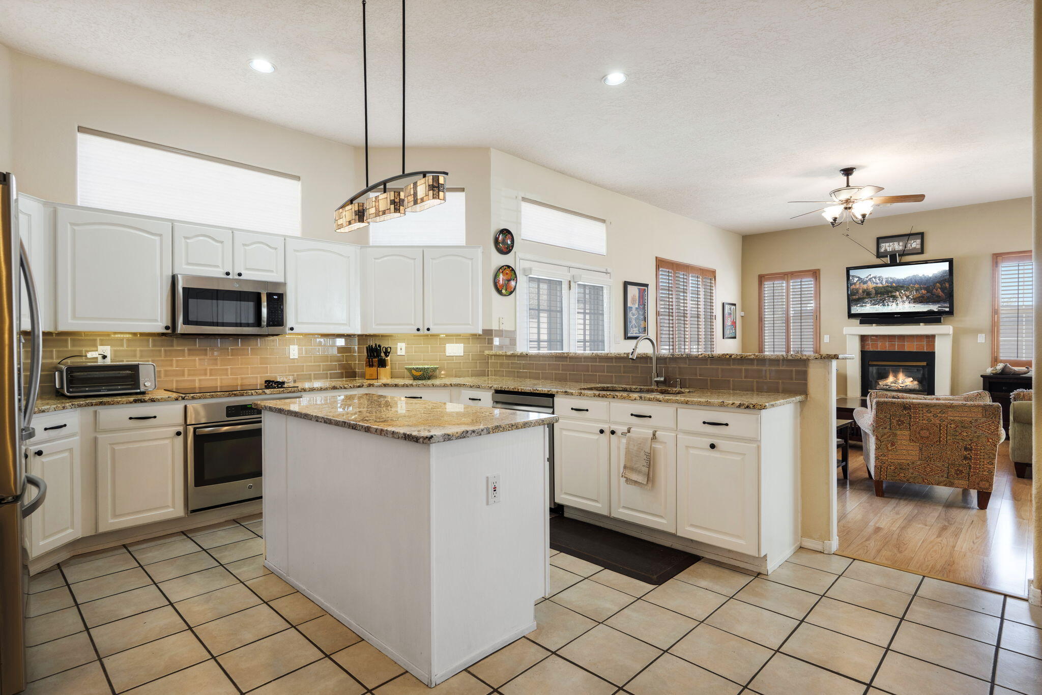 8608 Tierra Alegre Drive NE