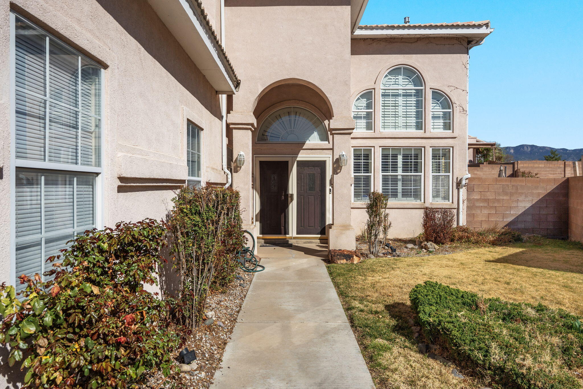 8608 Tierra Alegre Drive NE