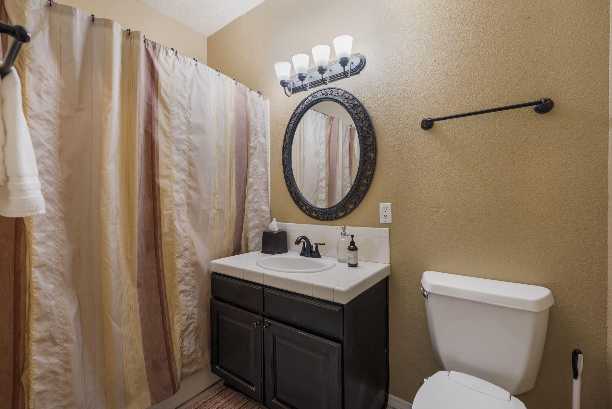 8608 Tierra Alegre Drive NE