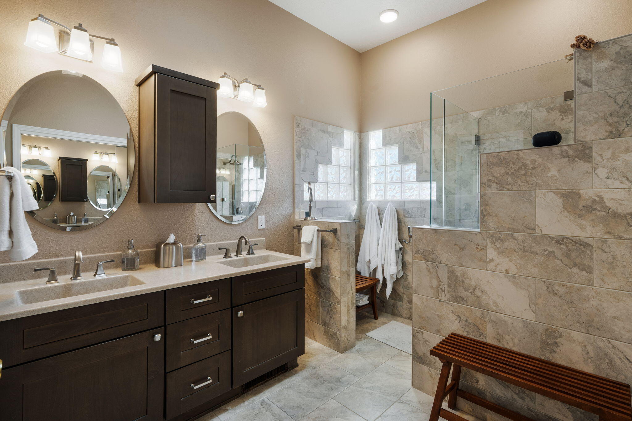 8608 Tierra Alegre Drive NE