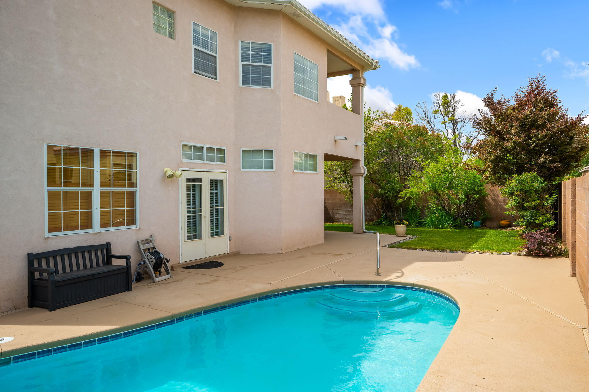 8608 Tierra Alegre Drive NE