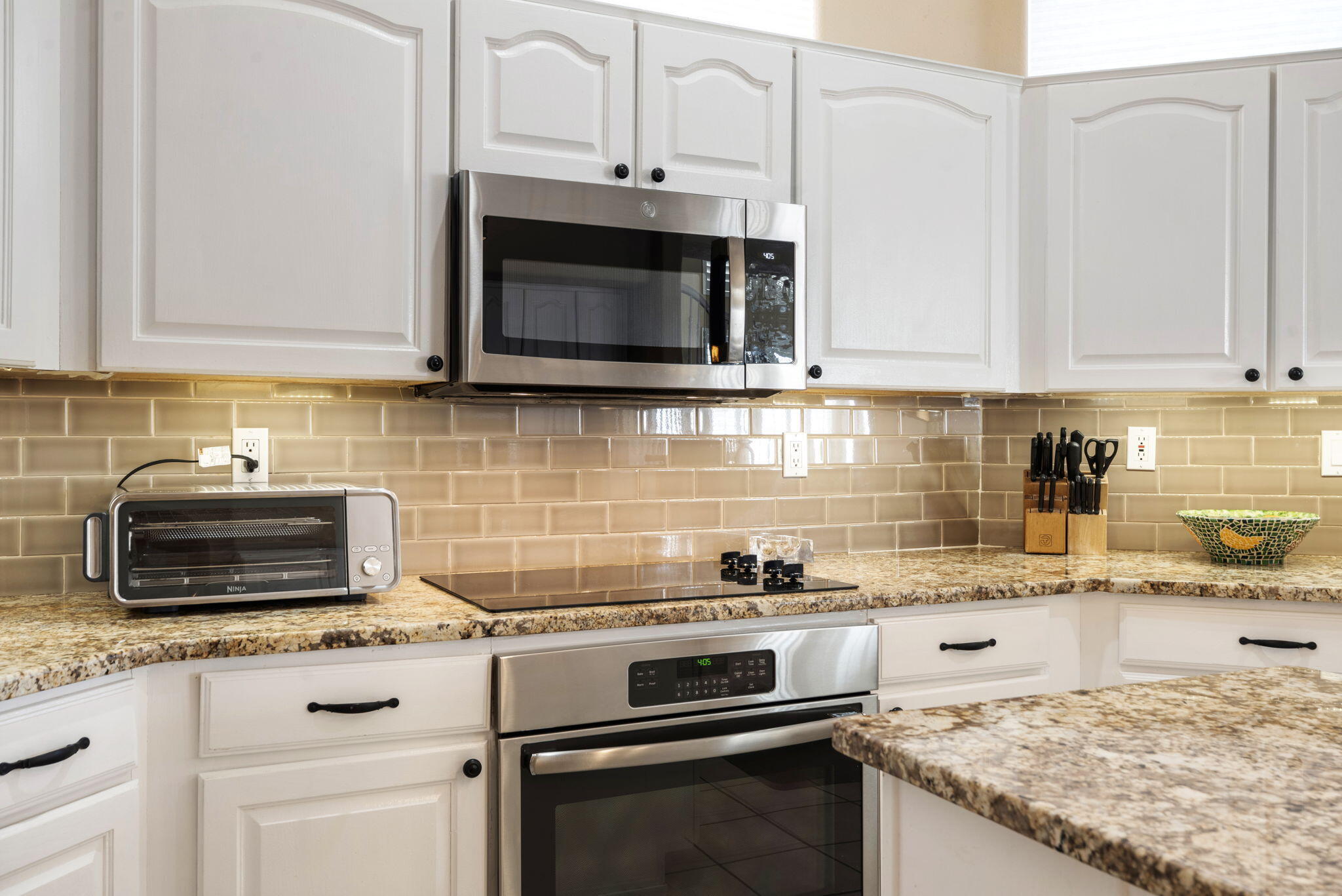 8608 Tierra Alegre Drive NE