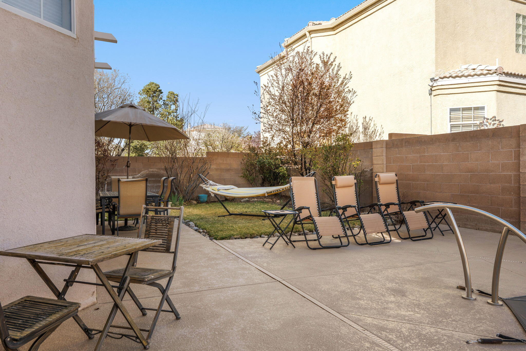 8608 Tierra Alegre Drive NE