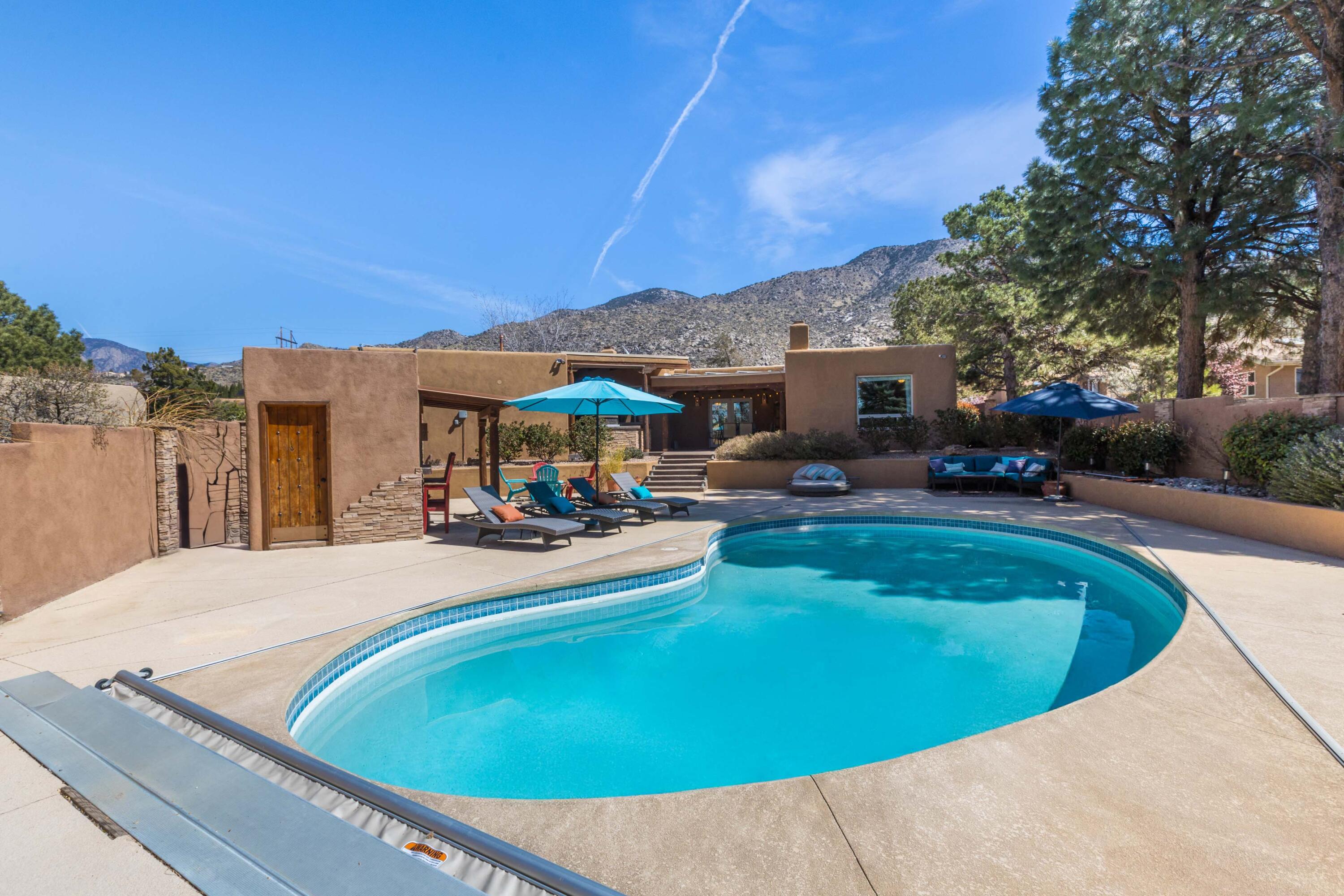 3305 Ocotillo Court NE