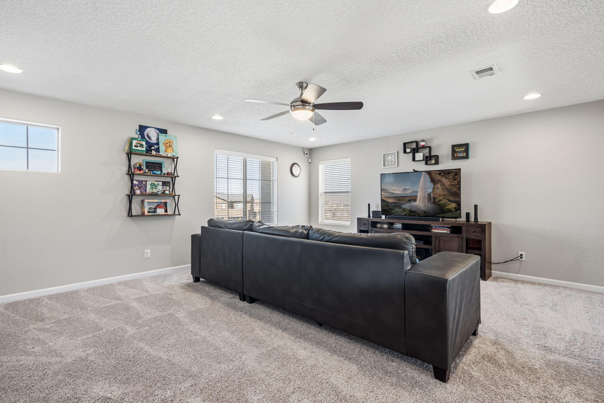 3122 Tess Court NE