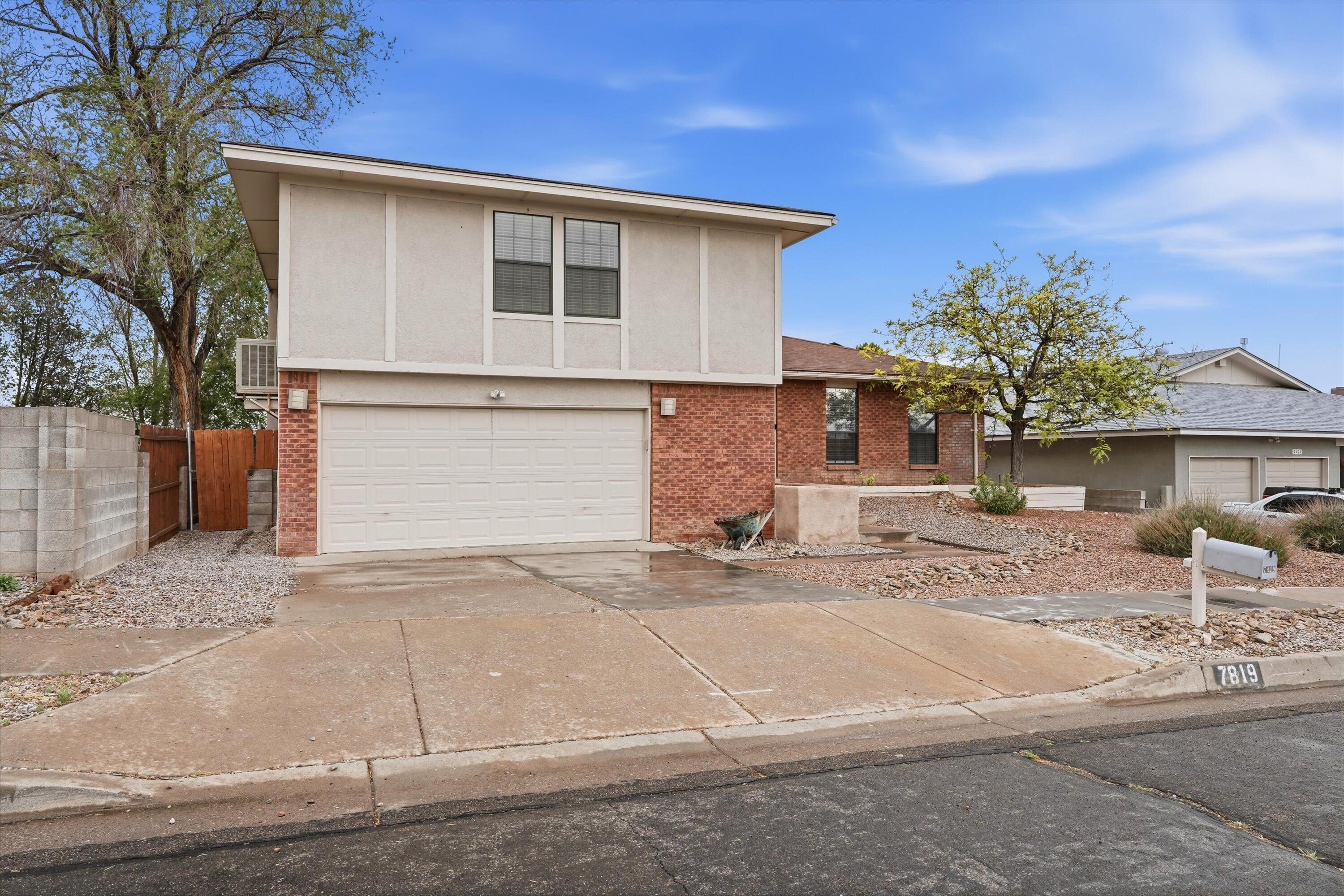 7819 Pioneer Trail NE