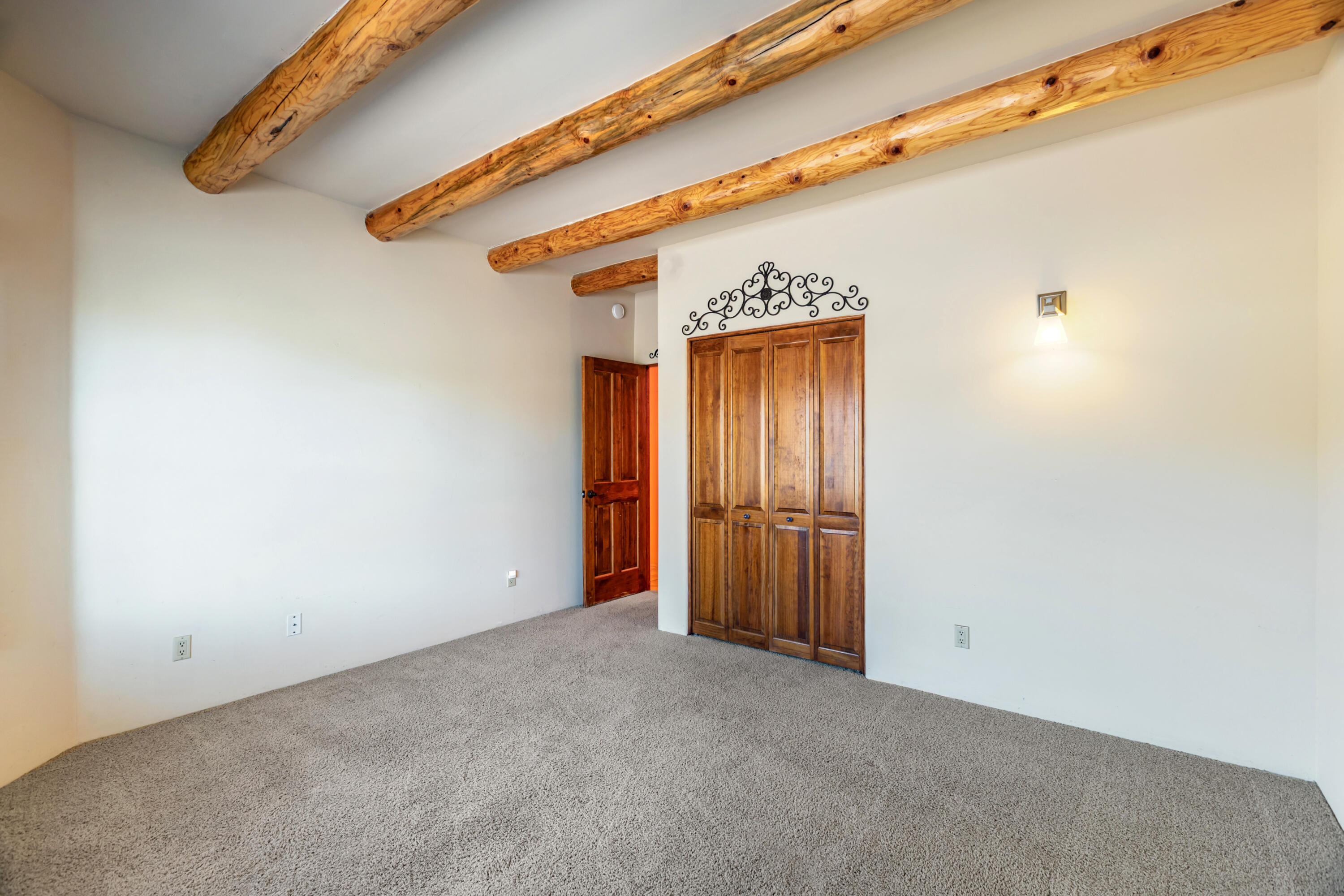 41 Santa Ana Loop