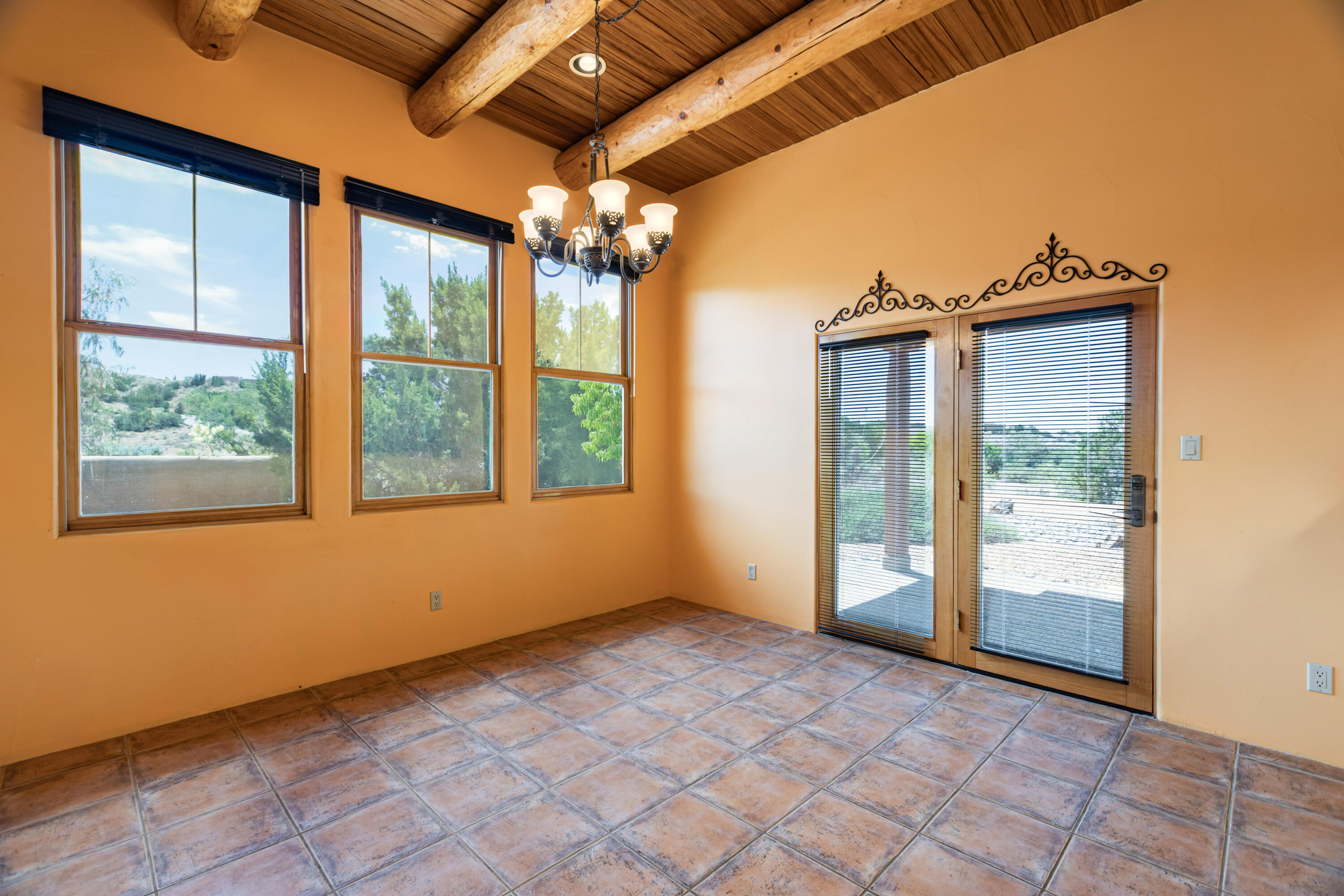 41 Santa Ana Loop