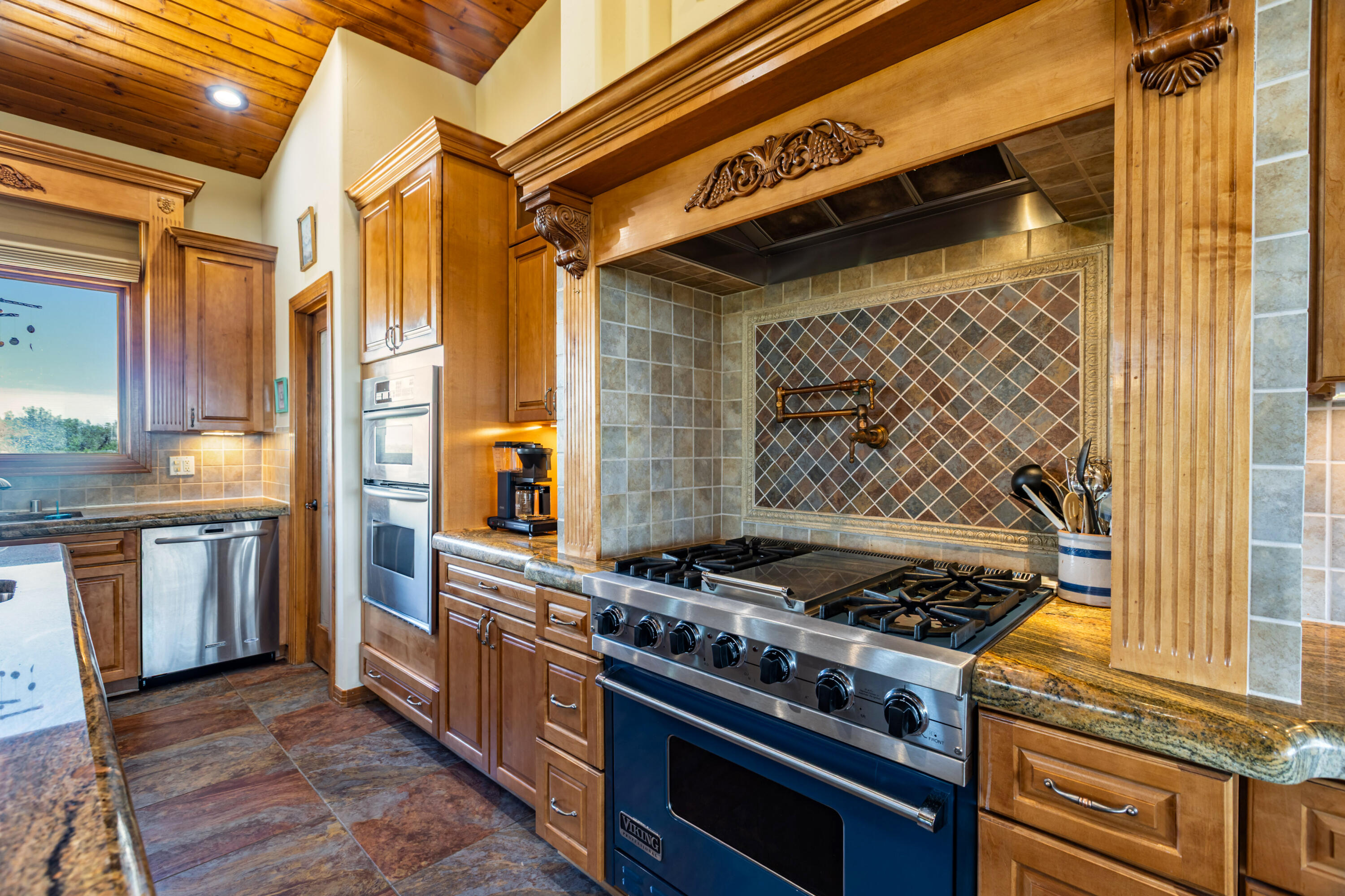 17 Turquoise Drive