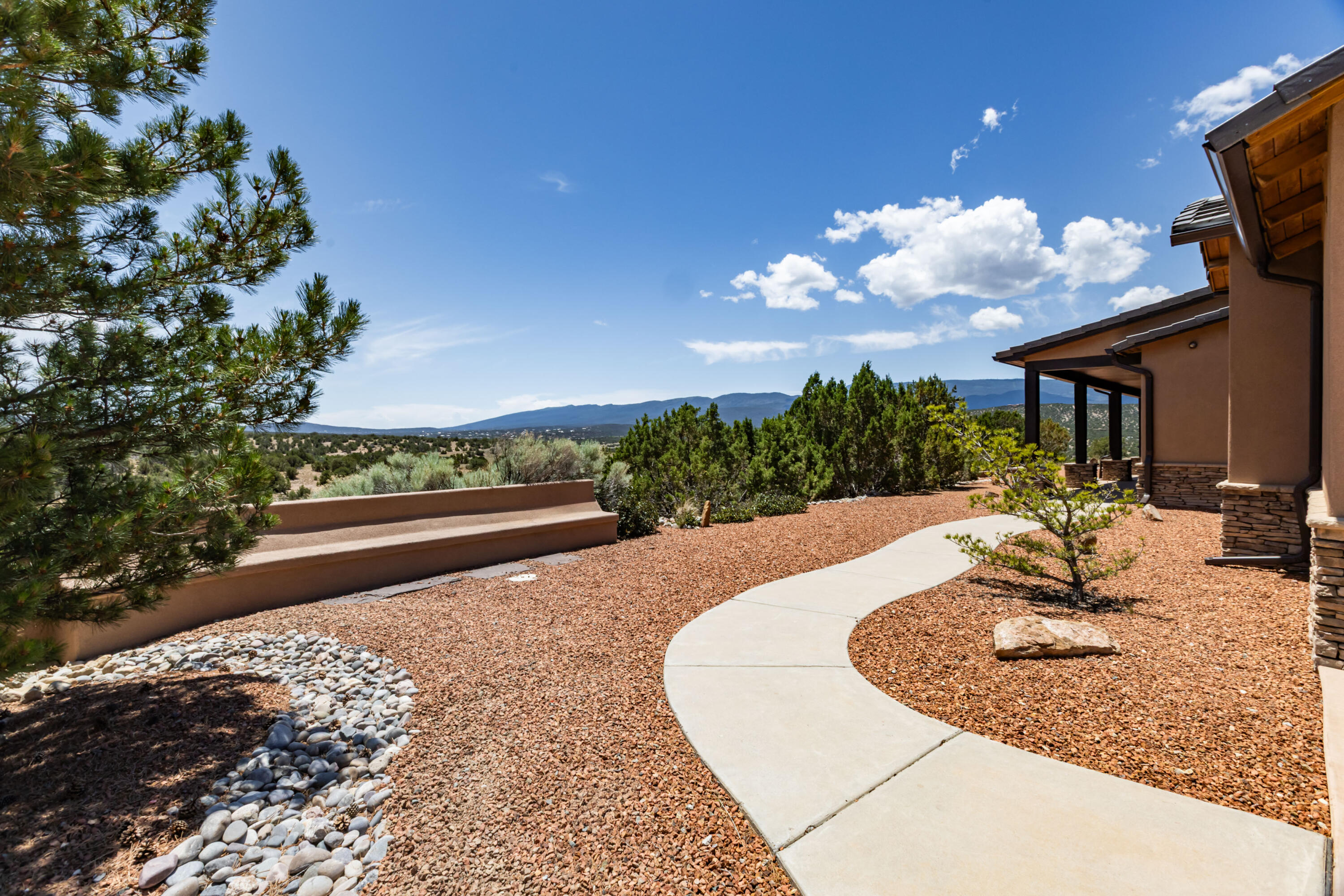17 Turquoise Drive
