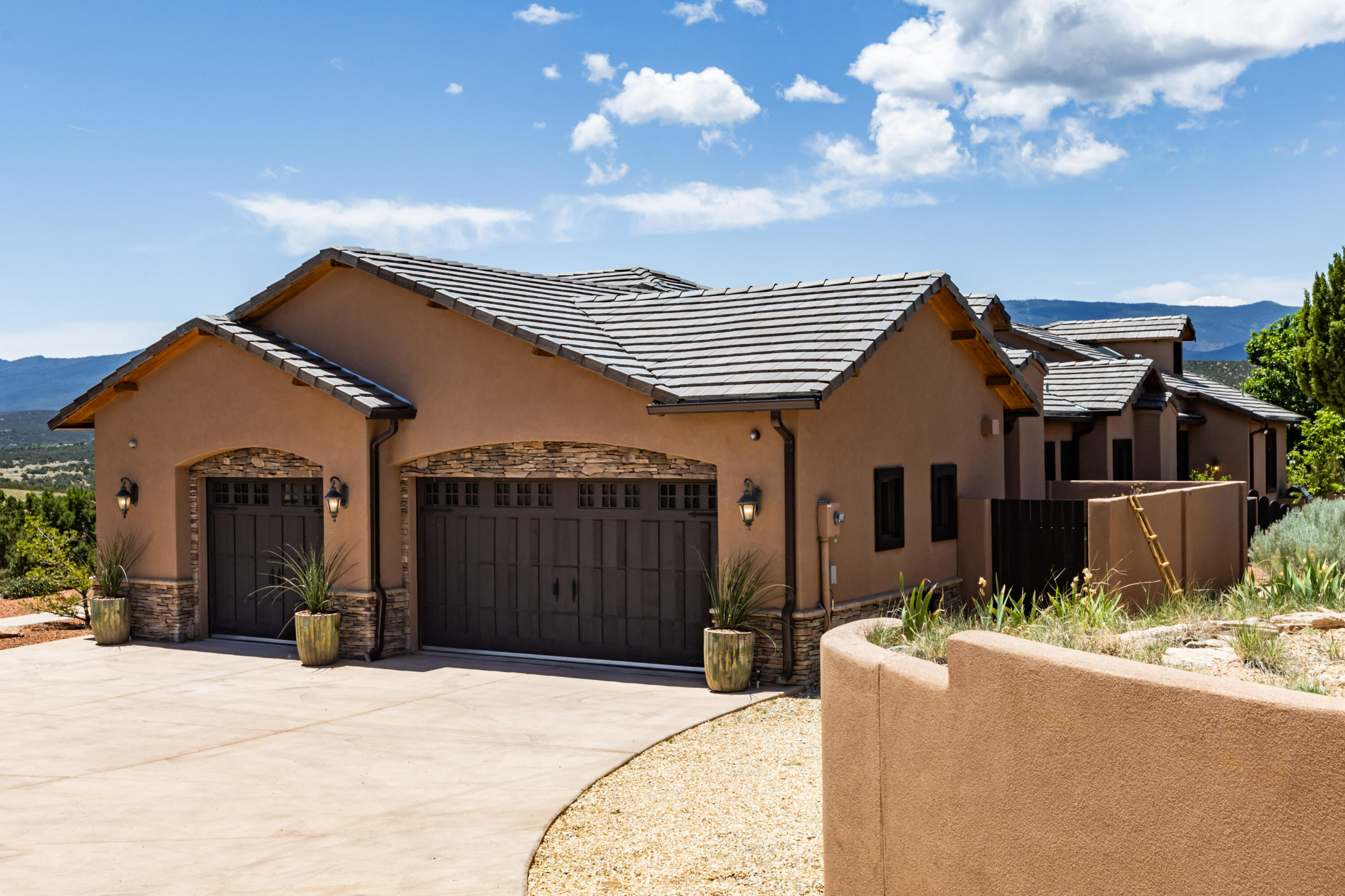 17 Turquoise Drive