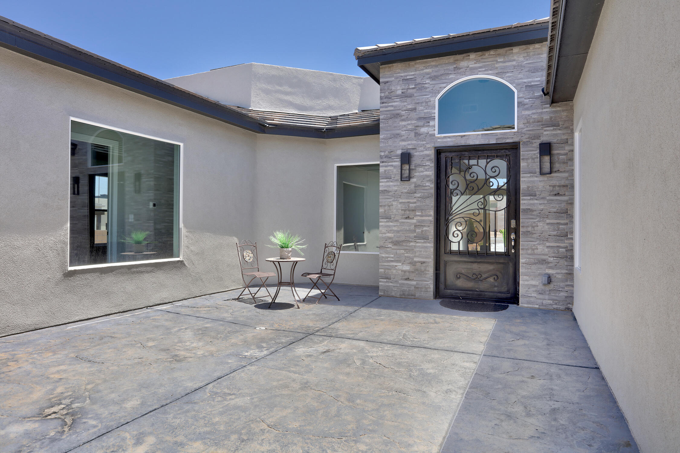 6304 Alderete Court NW