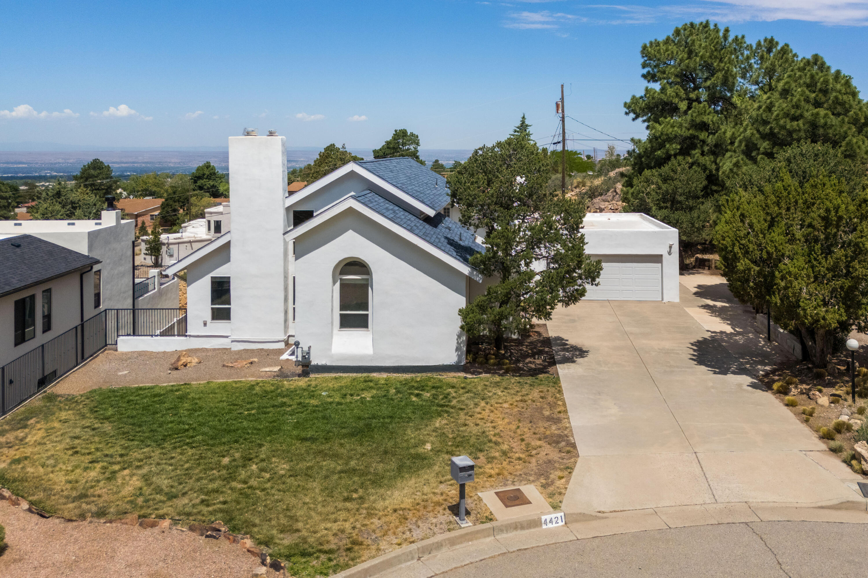 4421 Hidden Valley Court NE