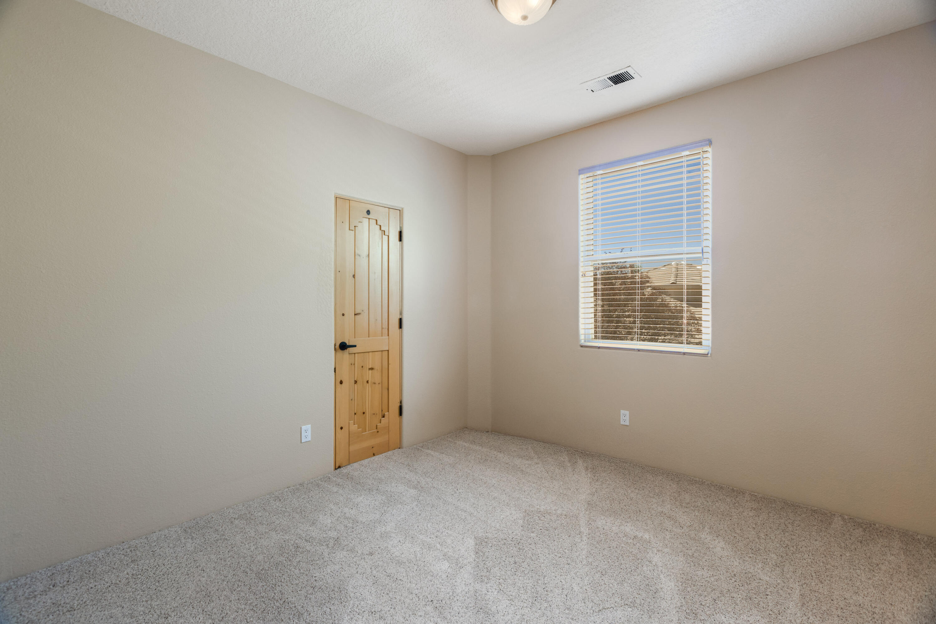 12804 Northern Sky Avenue NE