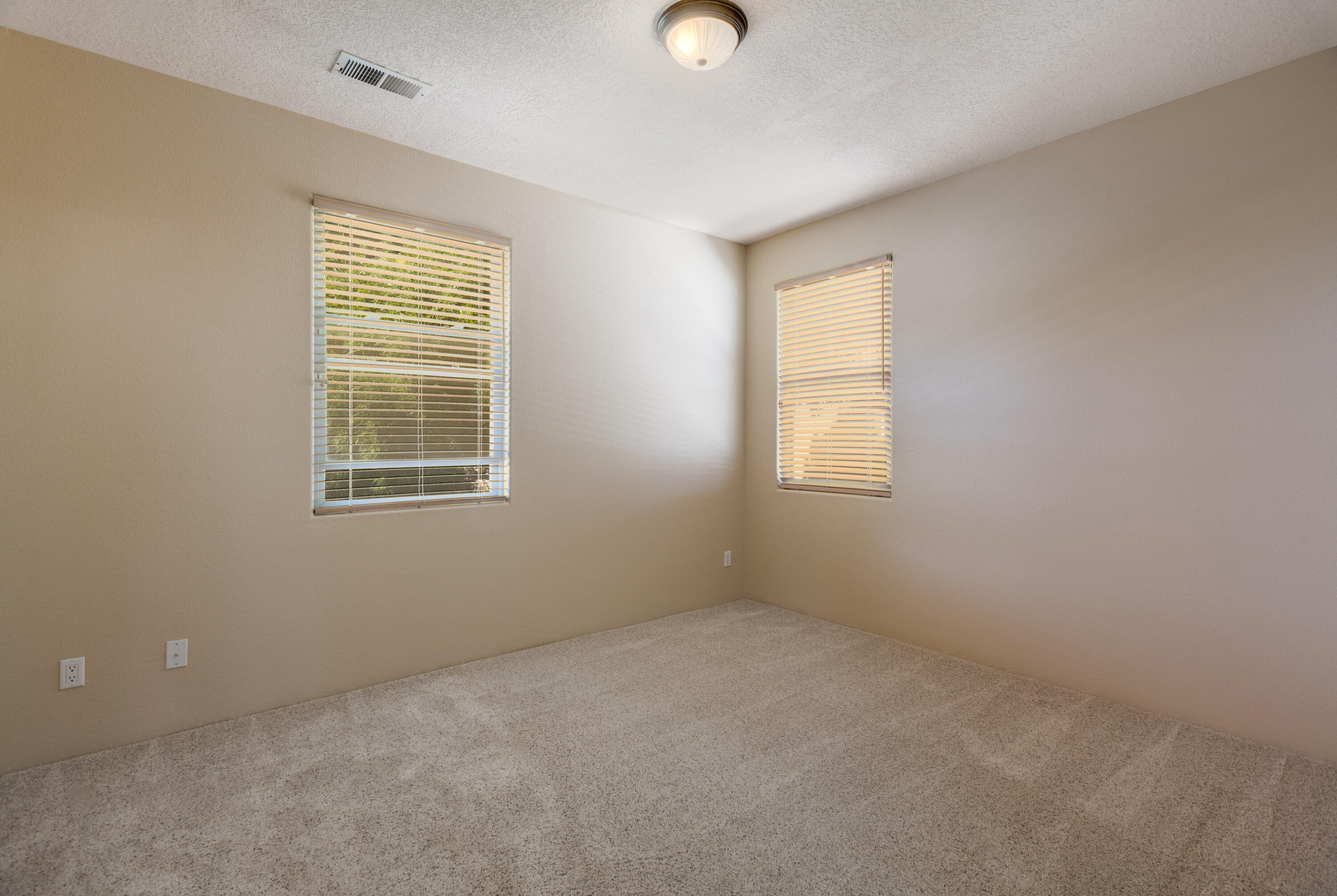 12804 Northern Sky Avenue NE