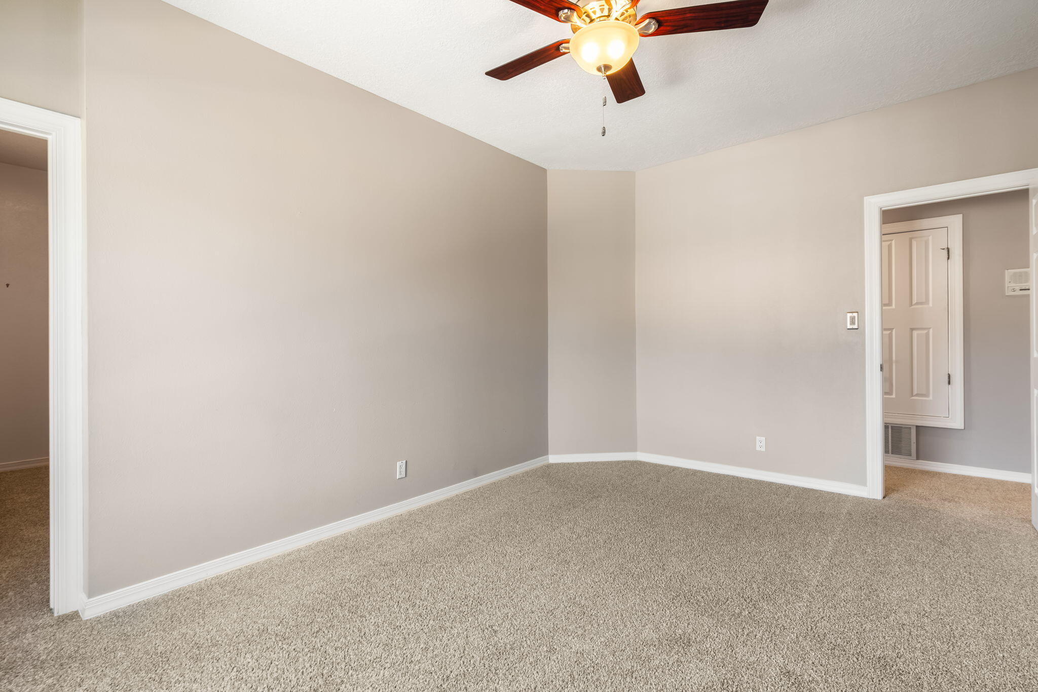 11408 Fairington Way NE
