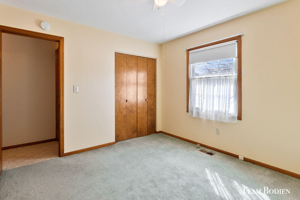 919 Village Lane