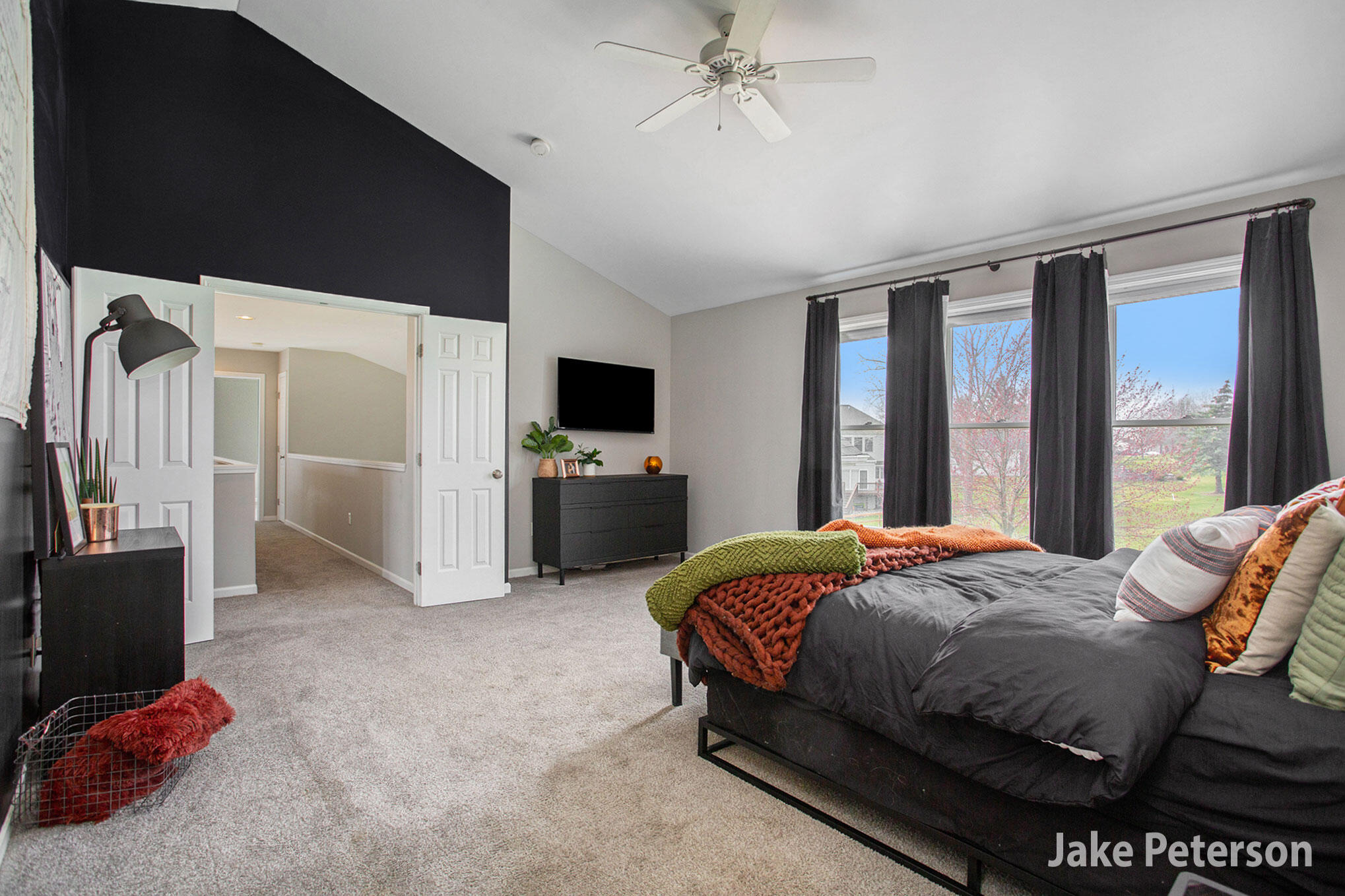 7441 Old Lantern Drive SE