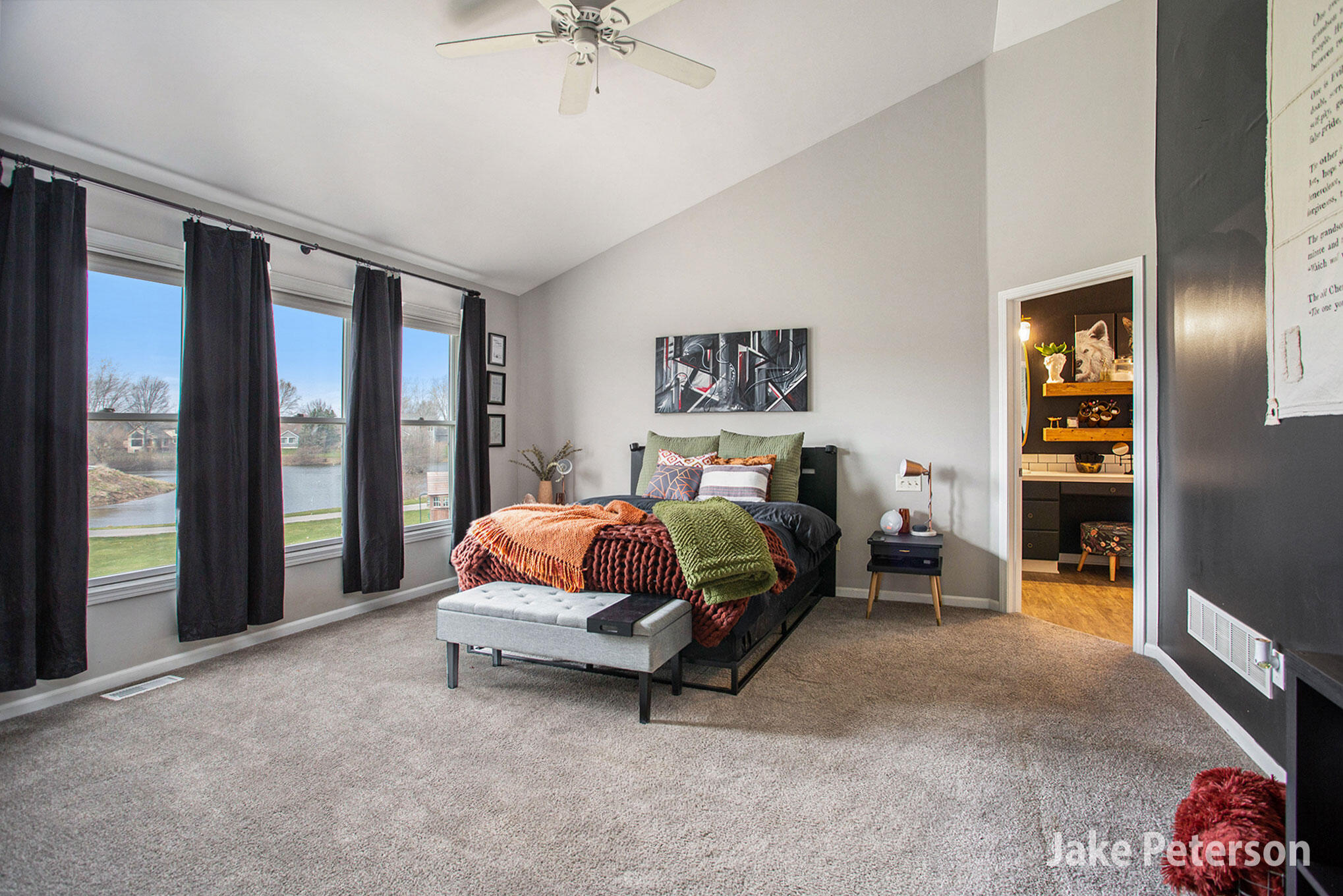 7441 Old Lantern Drive SE