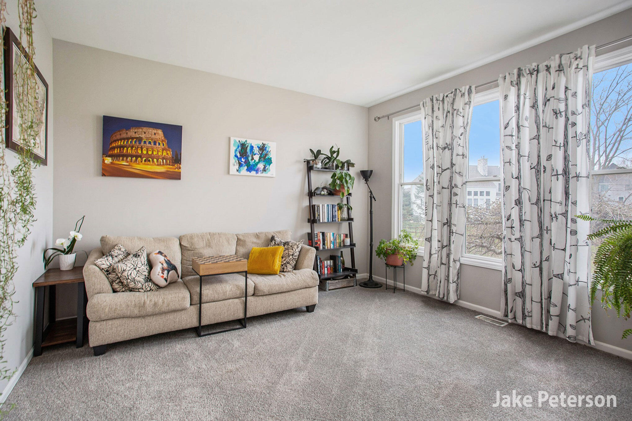 7441 Old Lantern Drive SE