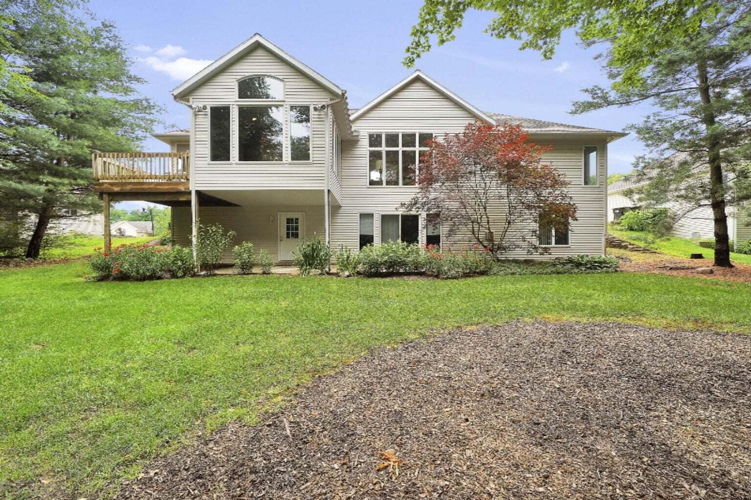 2482 Marfield Drive SW