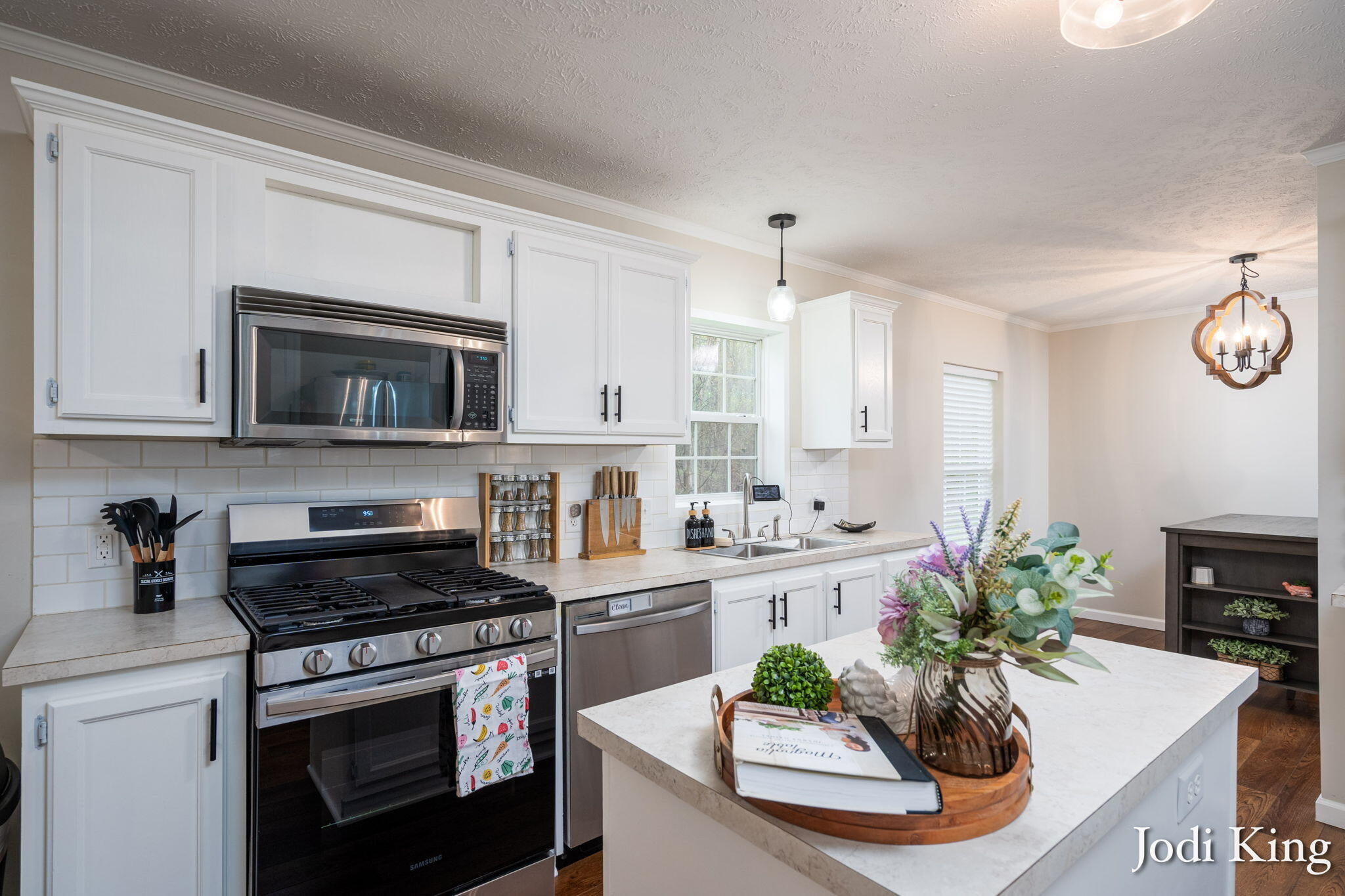 13309 Wabasis Avenue NE