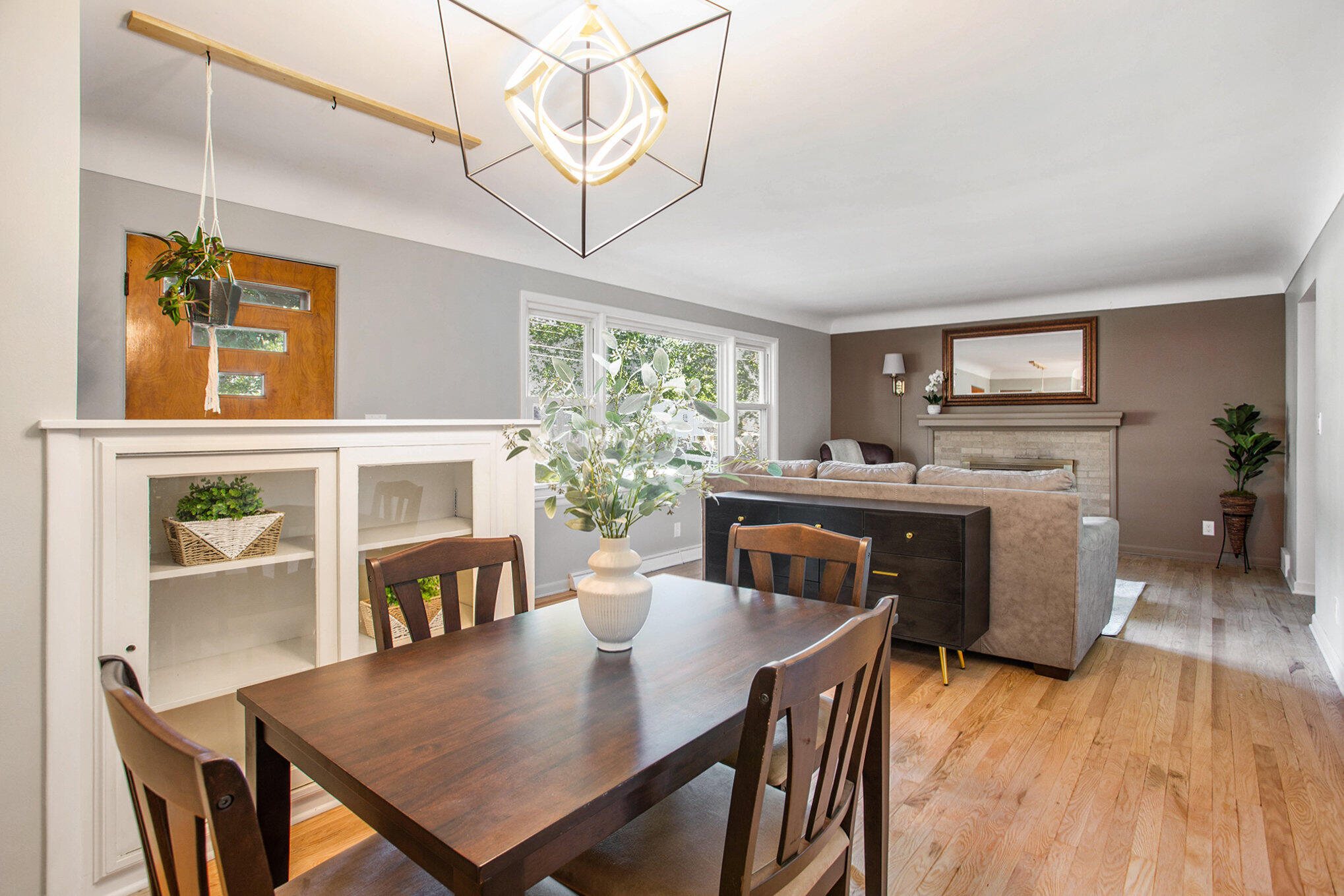 746 Carpenter Avenue NW