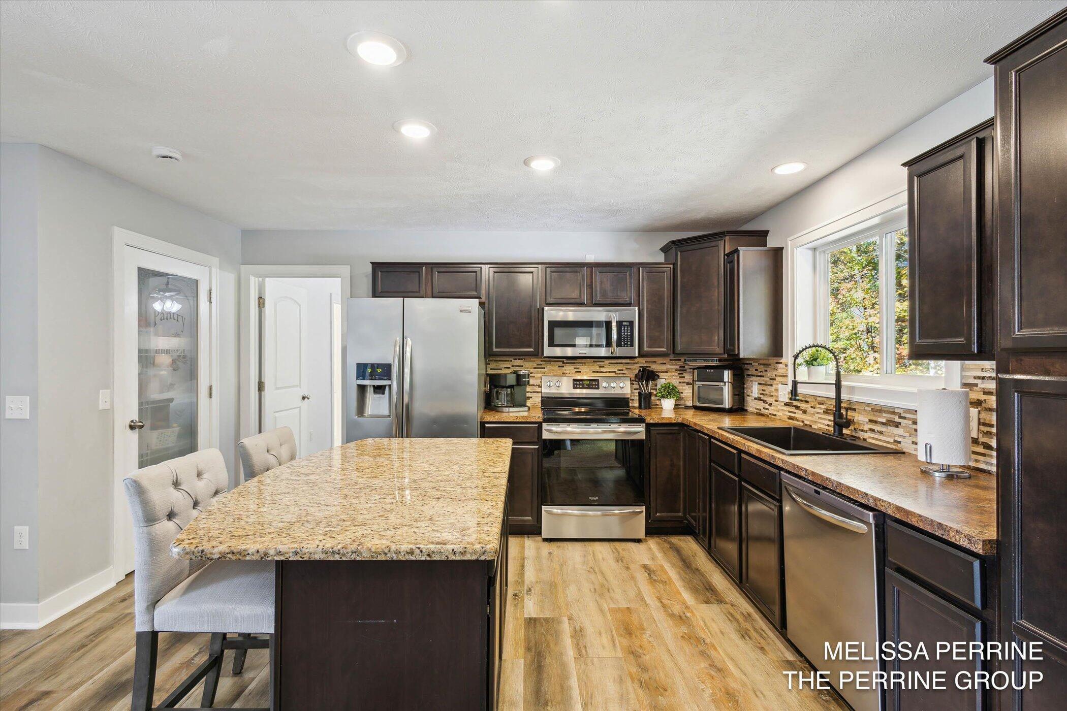 391 Green Ridge Drive SE